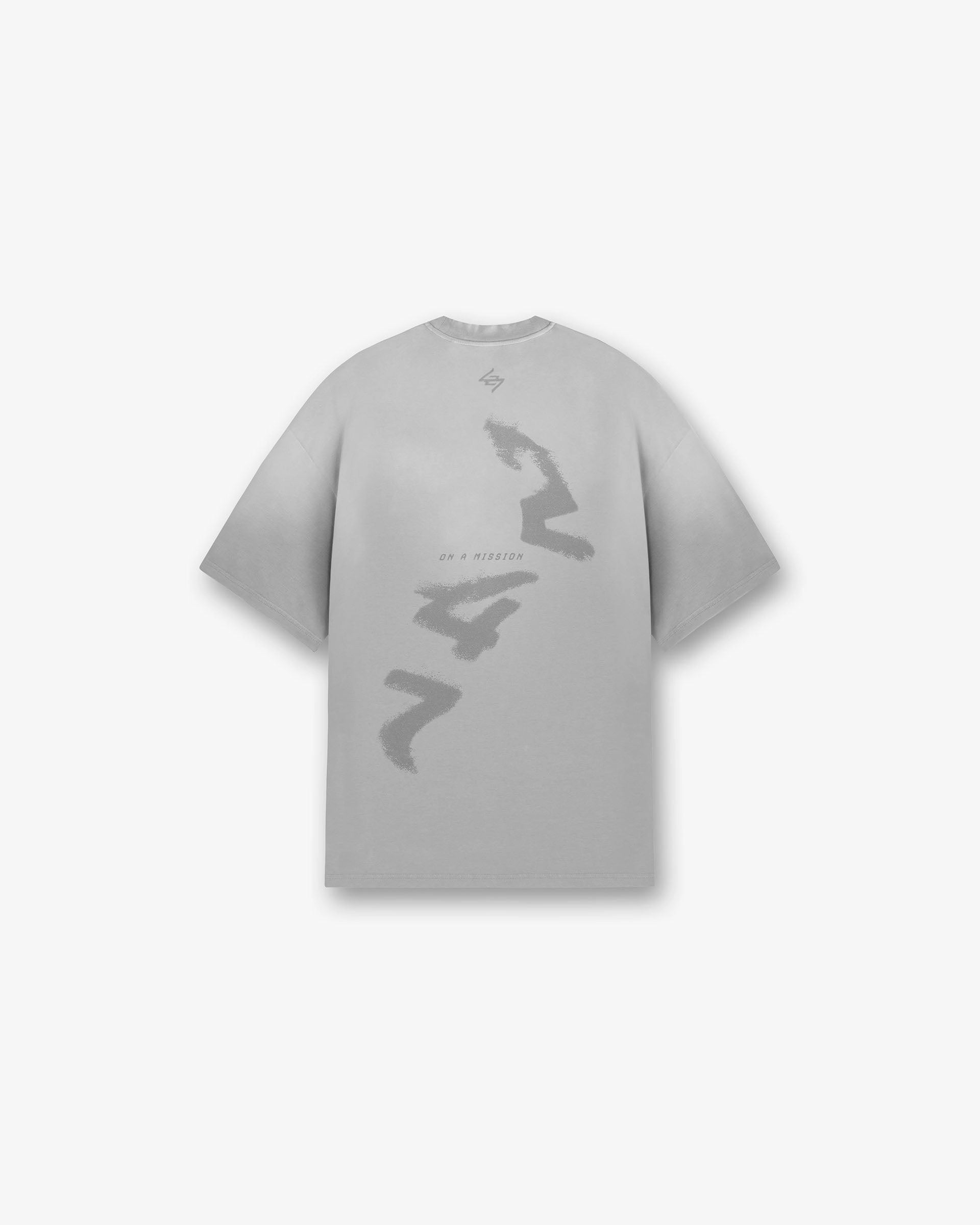 247 Motion Oversized T-Shirt - Titanium WrinkleResistant Subtle Details