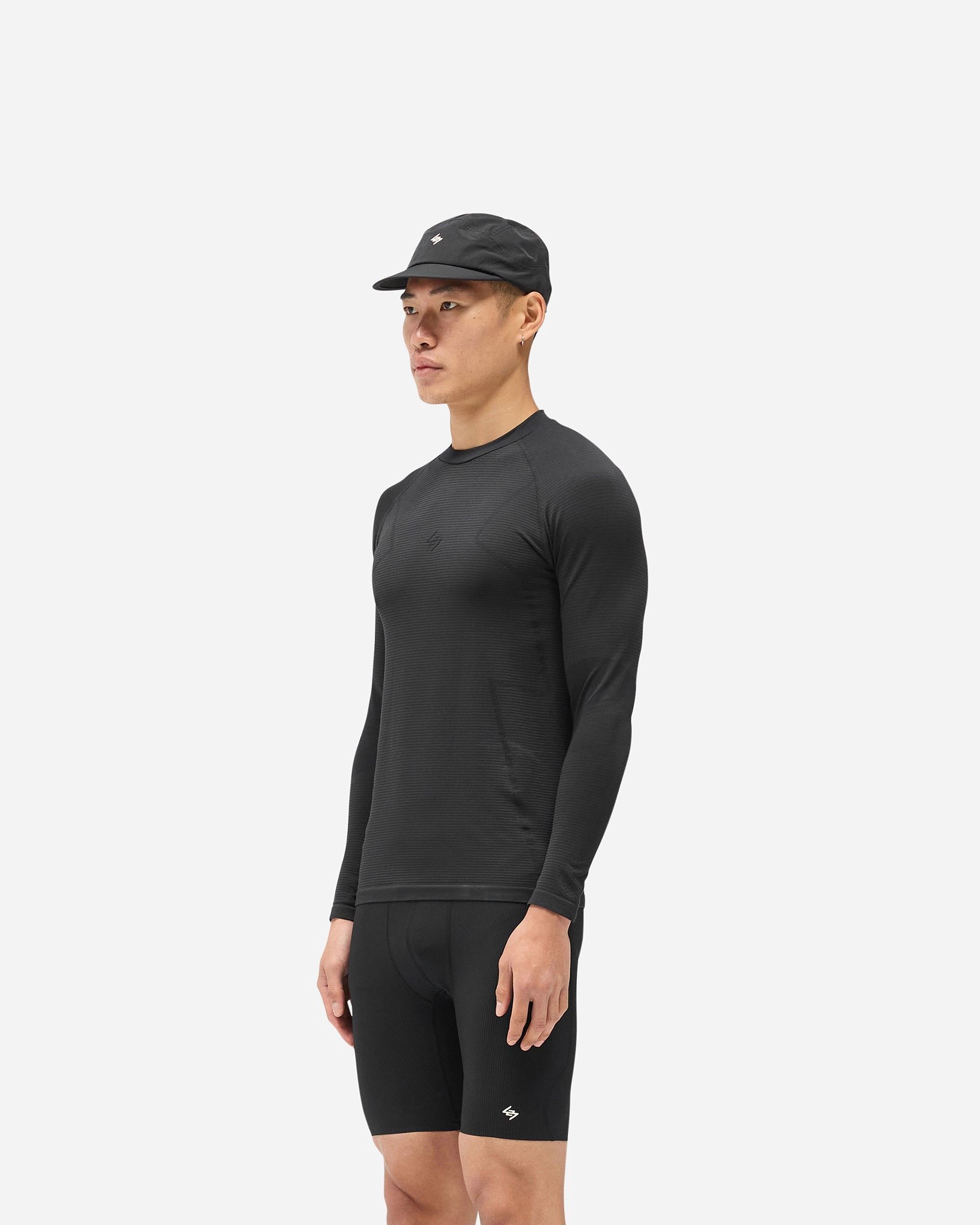 Casual Appeal Fresh Style 247 Uprising Long Sleeve Seamless T-Shirt - Black