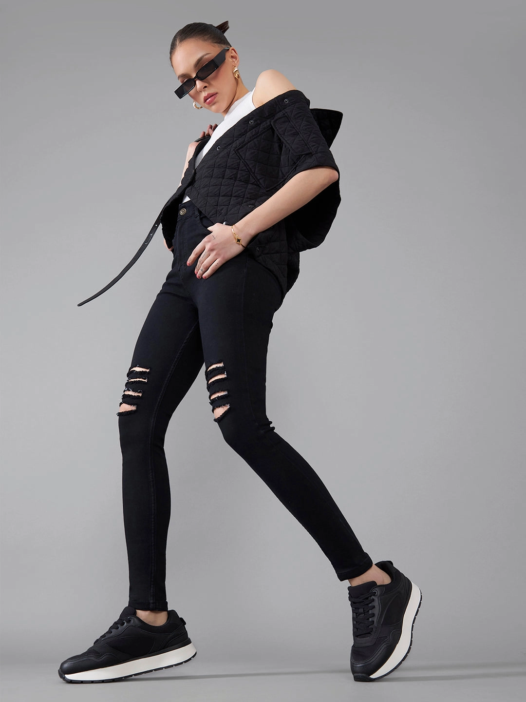 24/7 Comfort Black High-Rise Mild Distress Stretchable Denim Jeans Smooth Creative Look Adult Fashion General Fit