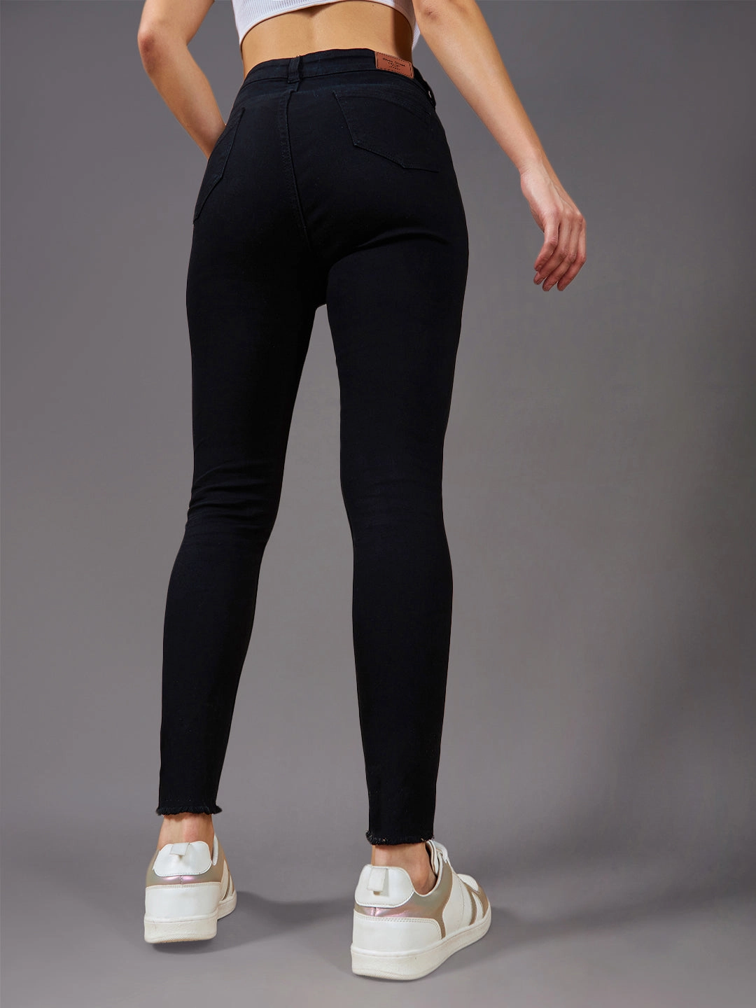 24/7 Comfort Black Skinny Fringed Detail High-Rise Cropped Stretchable Denim Jeans Sleek Comfort Office Wear Modern Rainy Day