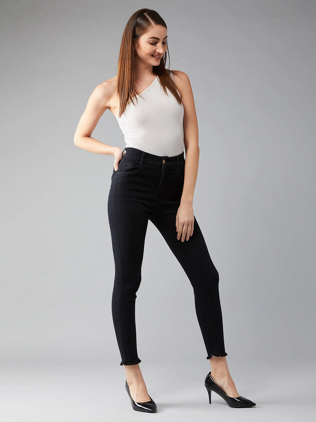 Resilient material 24/7 Comfort Black Skinny Fringed Detailing High-Rise Clean-Look Solid Cropped Stretchable Denim Jeans