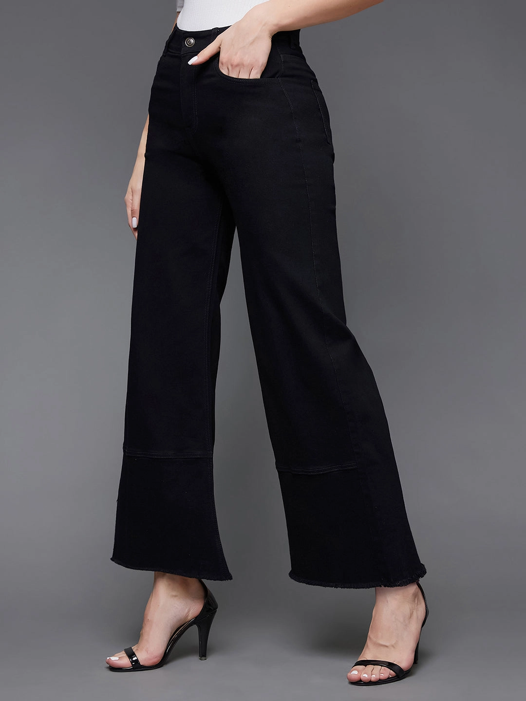 Fitted Design All Style Fit 24/7 Comfort Black Wide-Leg High-Rise Stretchable Denim Jeans