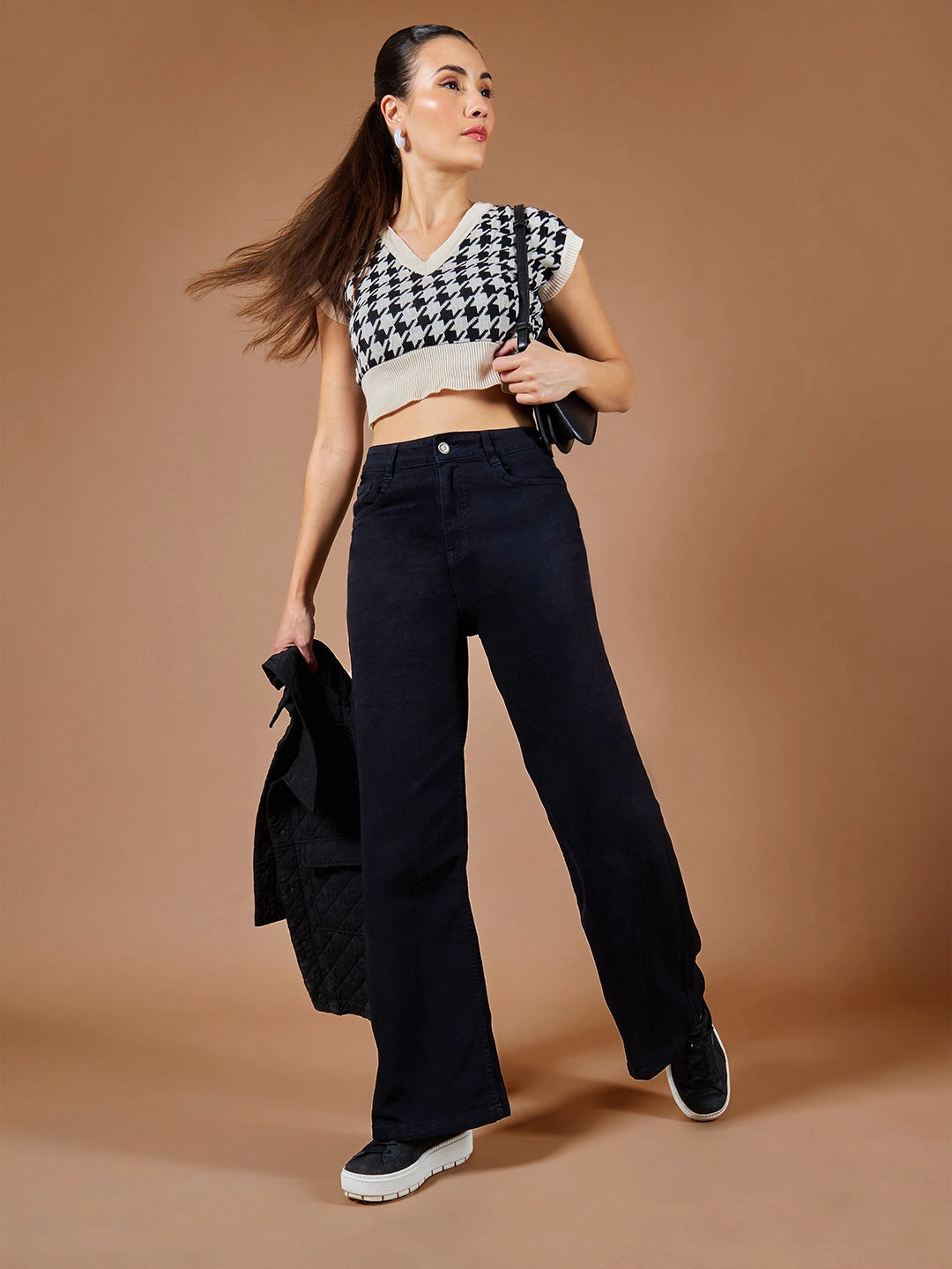 24/7 Comfort Black Wide-Leg High-Rise Stretchable Denim Jeans Evening Stroll Athlete Fit Modern Cut