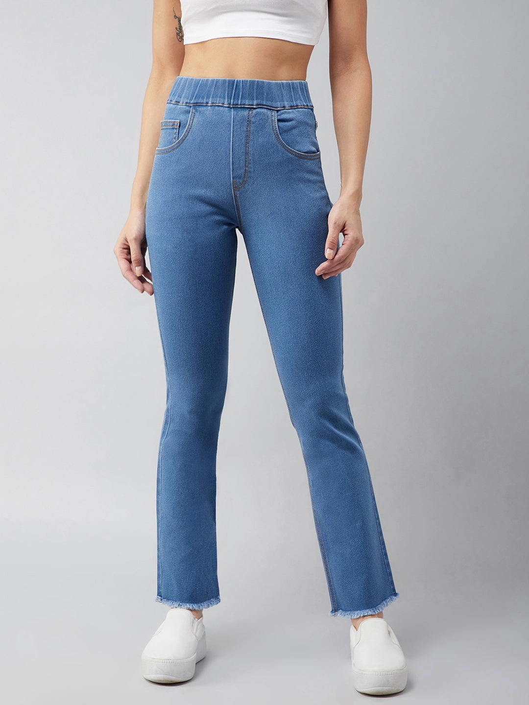 Outfit Vibe Travel Ready 24/7 Comfort Blue Bell-Bottom Semi-Bootcut Hourglass Mid-Rise Stretchable Denim Jeans