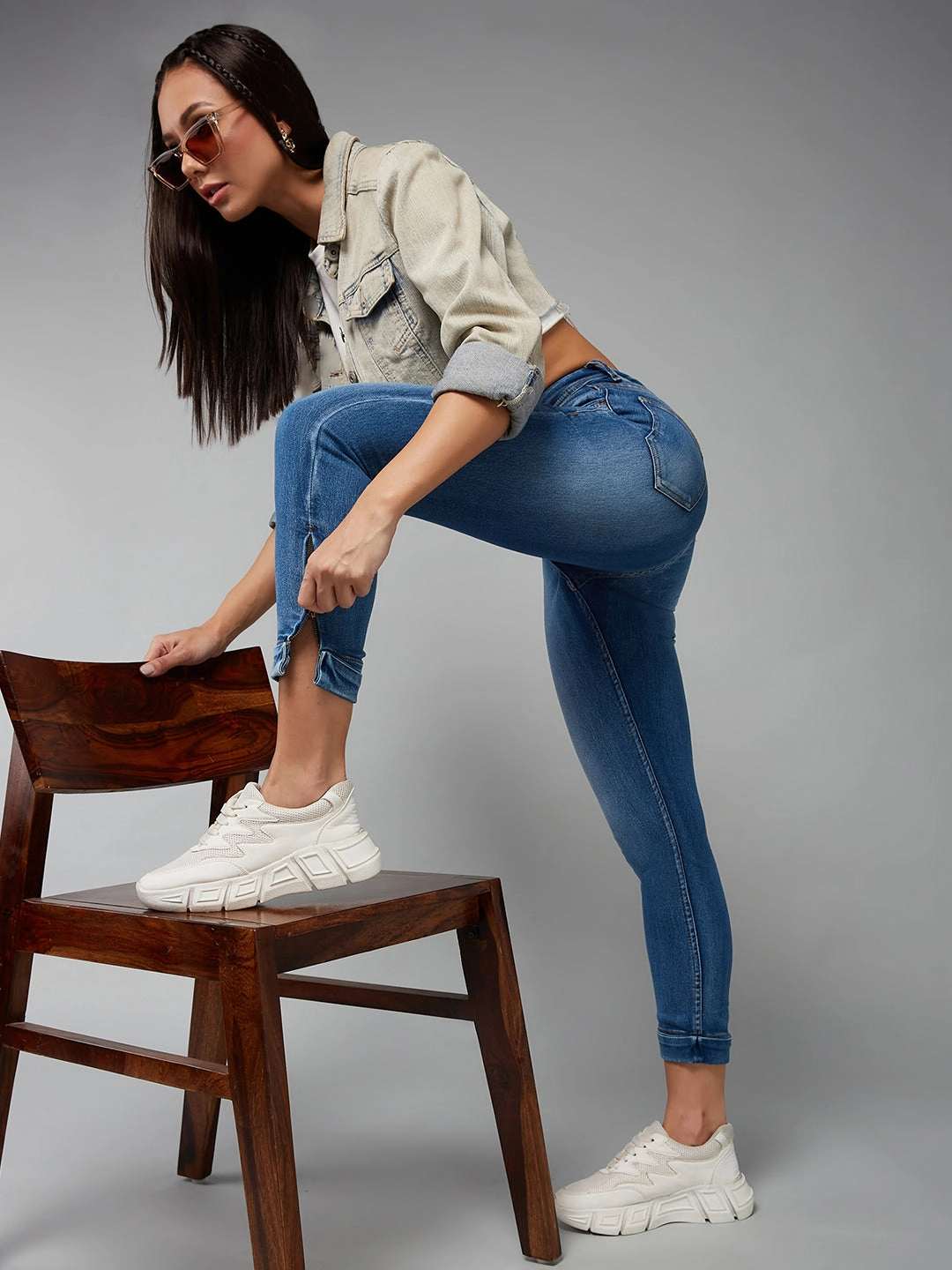 Creative Look Elegant Road Trip 24/7 Comfort Blue Skinny-Fit High-Rise Ankle Length Acid Wash Blast Effect Stretchable Denim Jeans