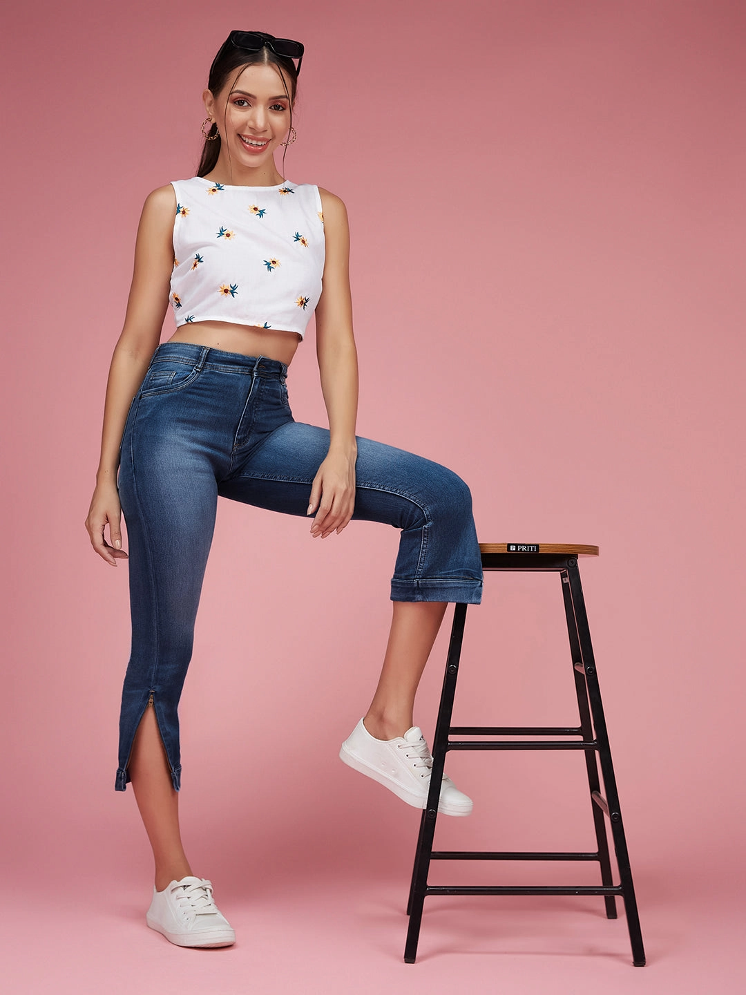 Quick Dry Weave Technology Lightweight Parent Style Durable 24/7 Comfort Blue Skinny-Fit High-Rise Ankle Length Acid Wash Blast Effect Stretchable Denim Jeans