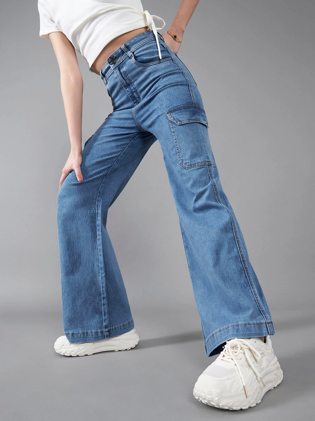 Chic Style 24/7 Comfort Blue Wide-Leg High-Rise Mildly Distressed Regular Length Stretchable Cargo Denim Jeans