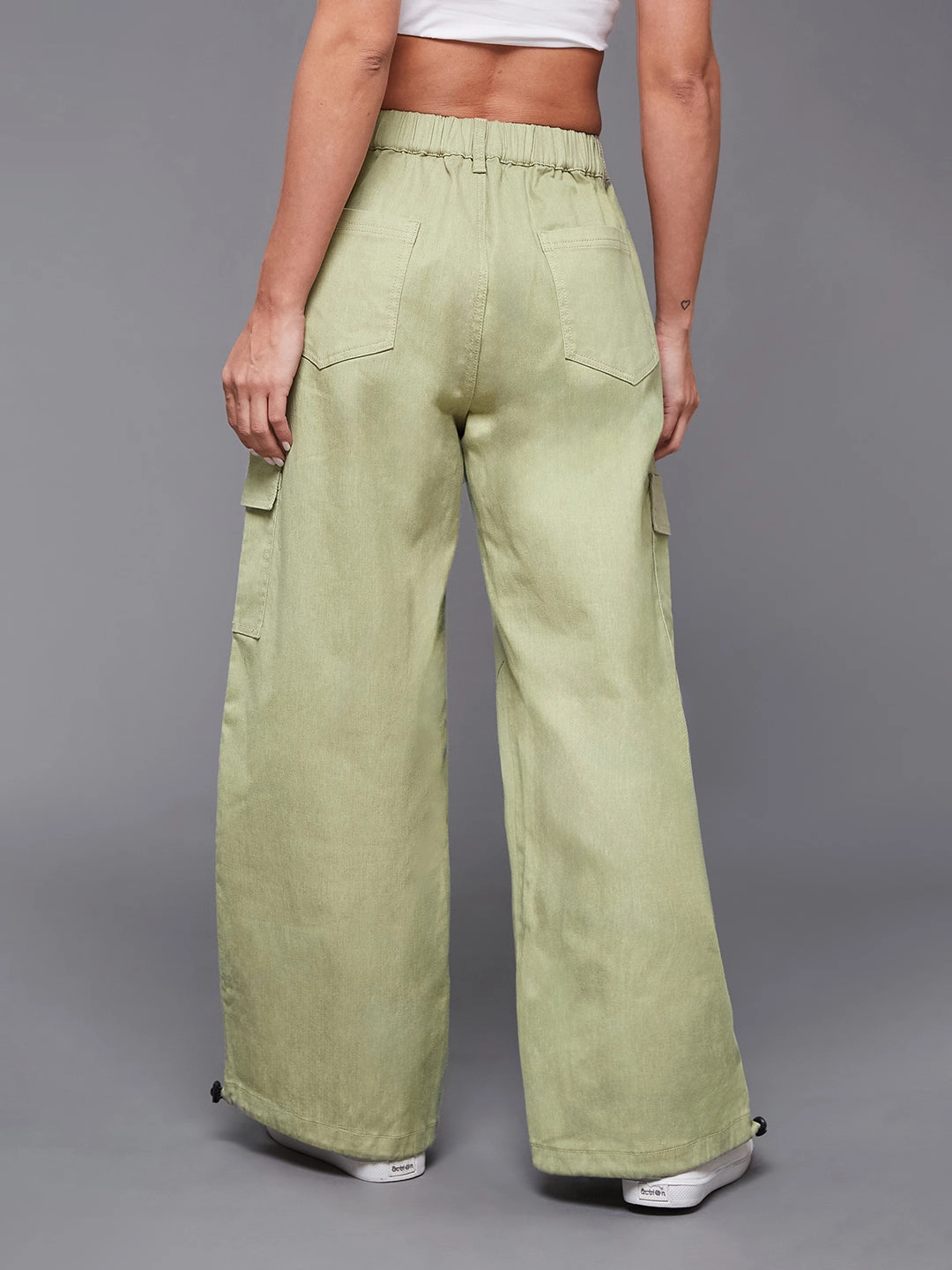 Effortless Waist Everyday Look 24/7 Comfort Cotton Olive Wide-Leg High-Rise Stretchable Denim Parachute Pant