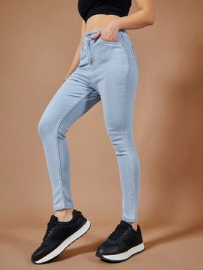 Traveler Gear Smart Casual 24/7 Comfort Light Blue Skinny Fringed Hemline Detailing High-Rise Cropped Stretchable Denim Jeans