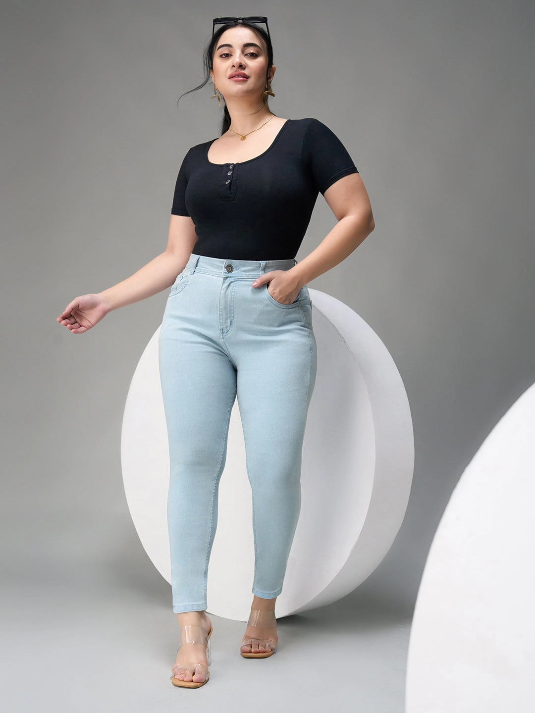 Traveler Gear Bold Look Match With All 24/7 Comfort Light Blue Skinny High-Rise Distressed Ice-Wash Denim Jeans