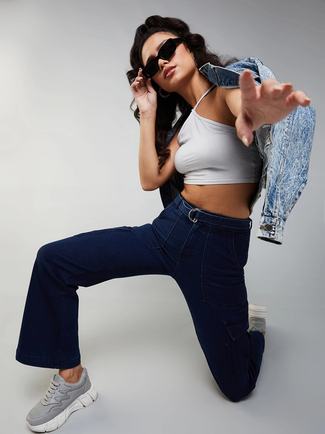 Unfaded Hemline 24/7 Comfort Navy Blue Wide-Leg High-Rise Clean-Look Regular Stretchable Cargo Denim Jeans