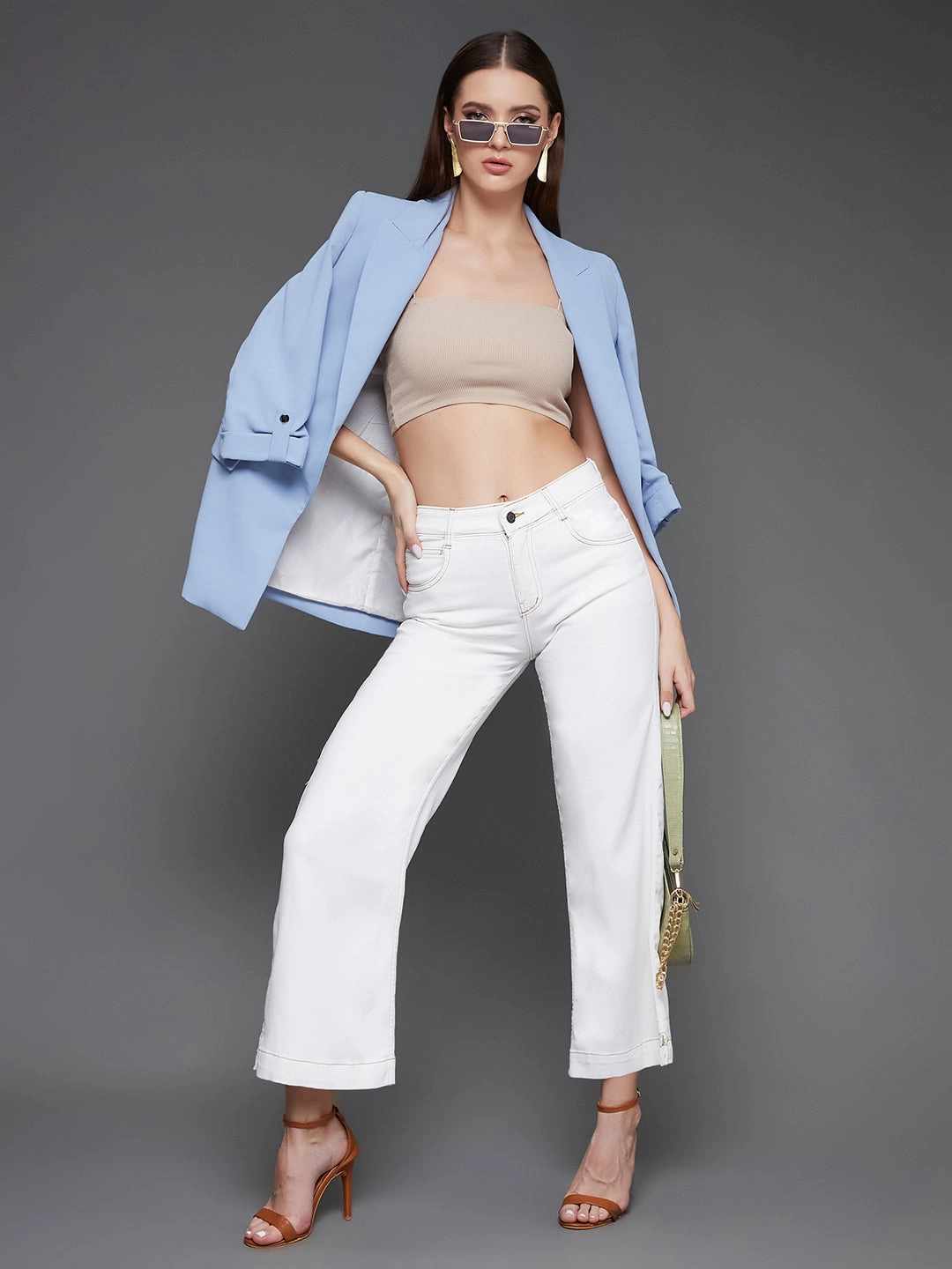 Tailored Silhouette Customizable Fit 24/7 Comfort White Flared Mid-Rise Ankle length Stretchable Denim Jeans