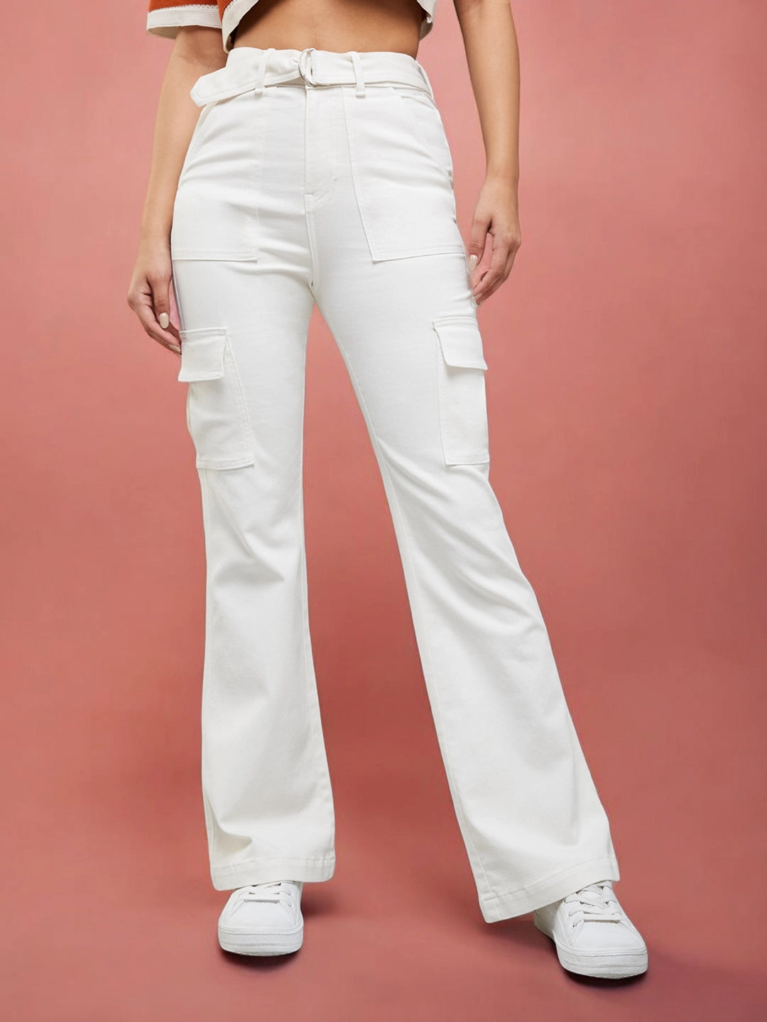 Brunch Outfit Classic Wear Luxury Artist Vibe Premium 24/7 Comfort White Wide-Leg High-Rise Cargo Stretchable Denim Jeans