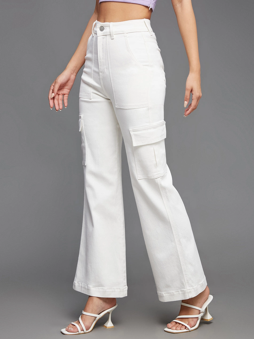 Work Outfit Sleek Waist Design 24/7 Comfort White Wide-Leg High-Rise Stretchable Denim Jeans