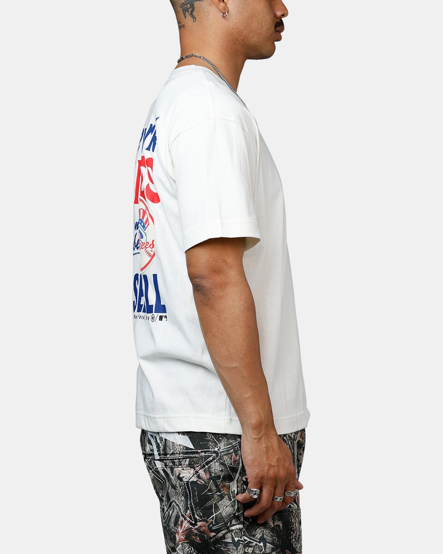 47 Brand New York Yankees All Fire T-Shirt White CroppedLength