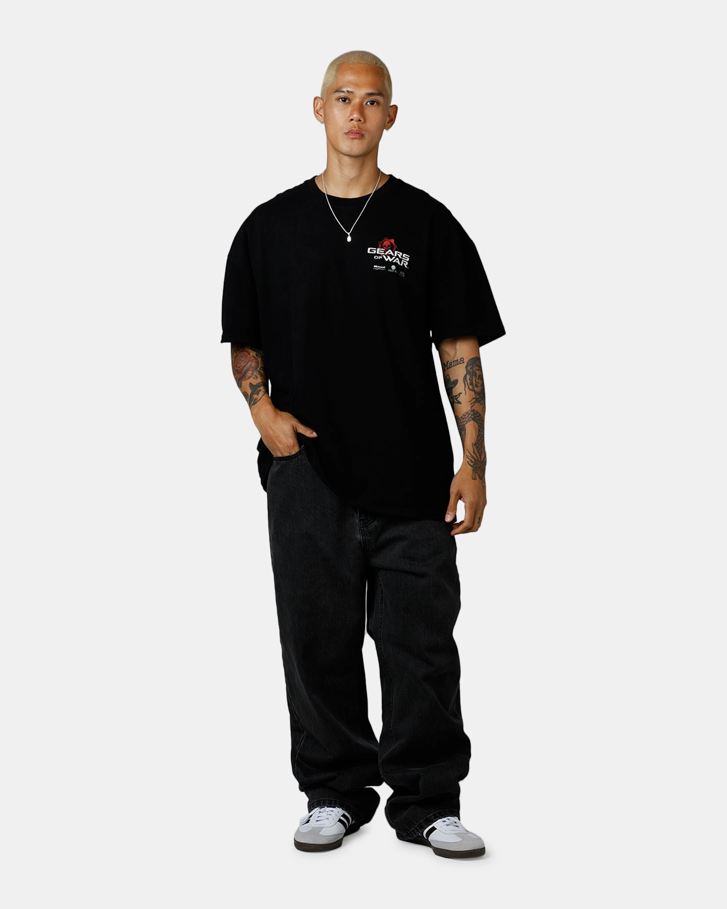 TailoredCut Breathable Design 73 Studio X Gears Of War Lancer T-Shirt Black