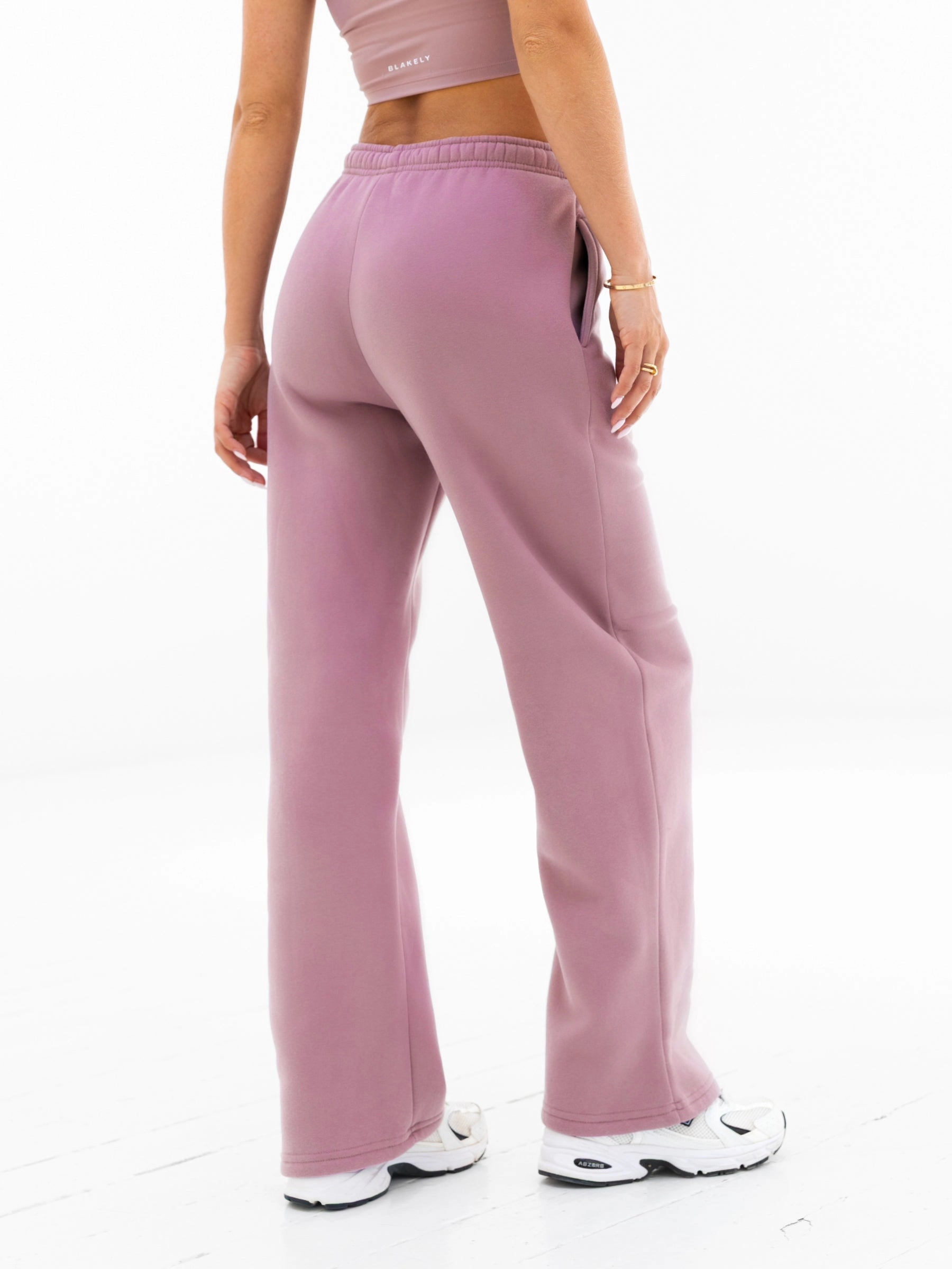 Active Studios Wide Leg Sweatpants - Dusty Pink Cozy Style Stretchable Design