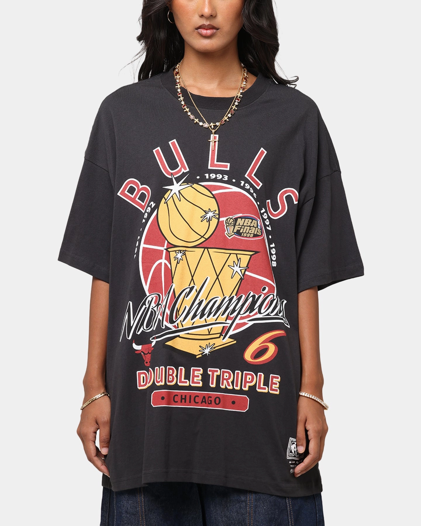Mitchell & Ness Chicago Bulls Champions Report "Champ Pack" T-Shirt Faded Black Soft Inner Lining Eco Conscious Dye Process