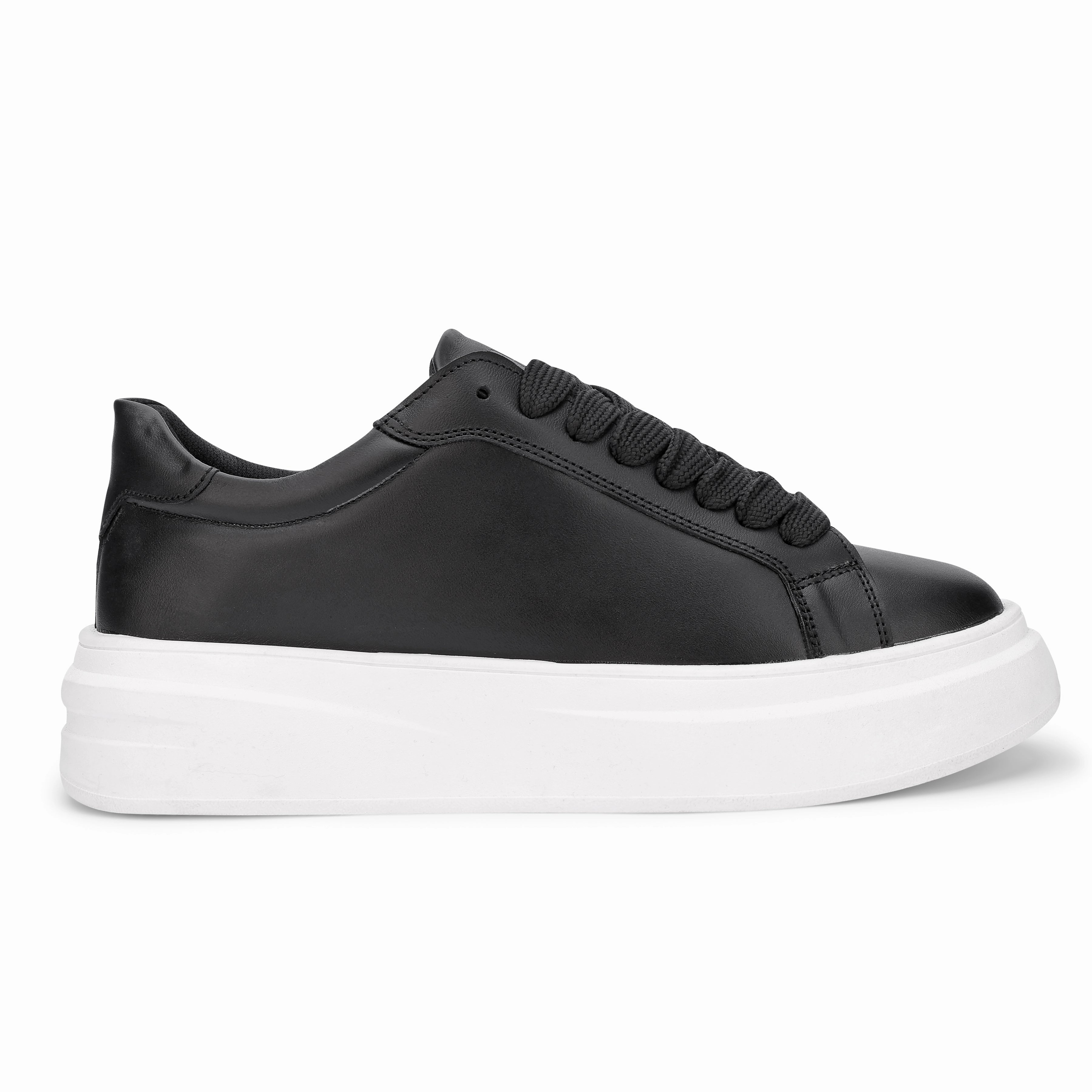 Wear Resistant Outsole BlancPeak | Plain Black Sneakers