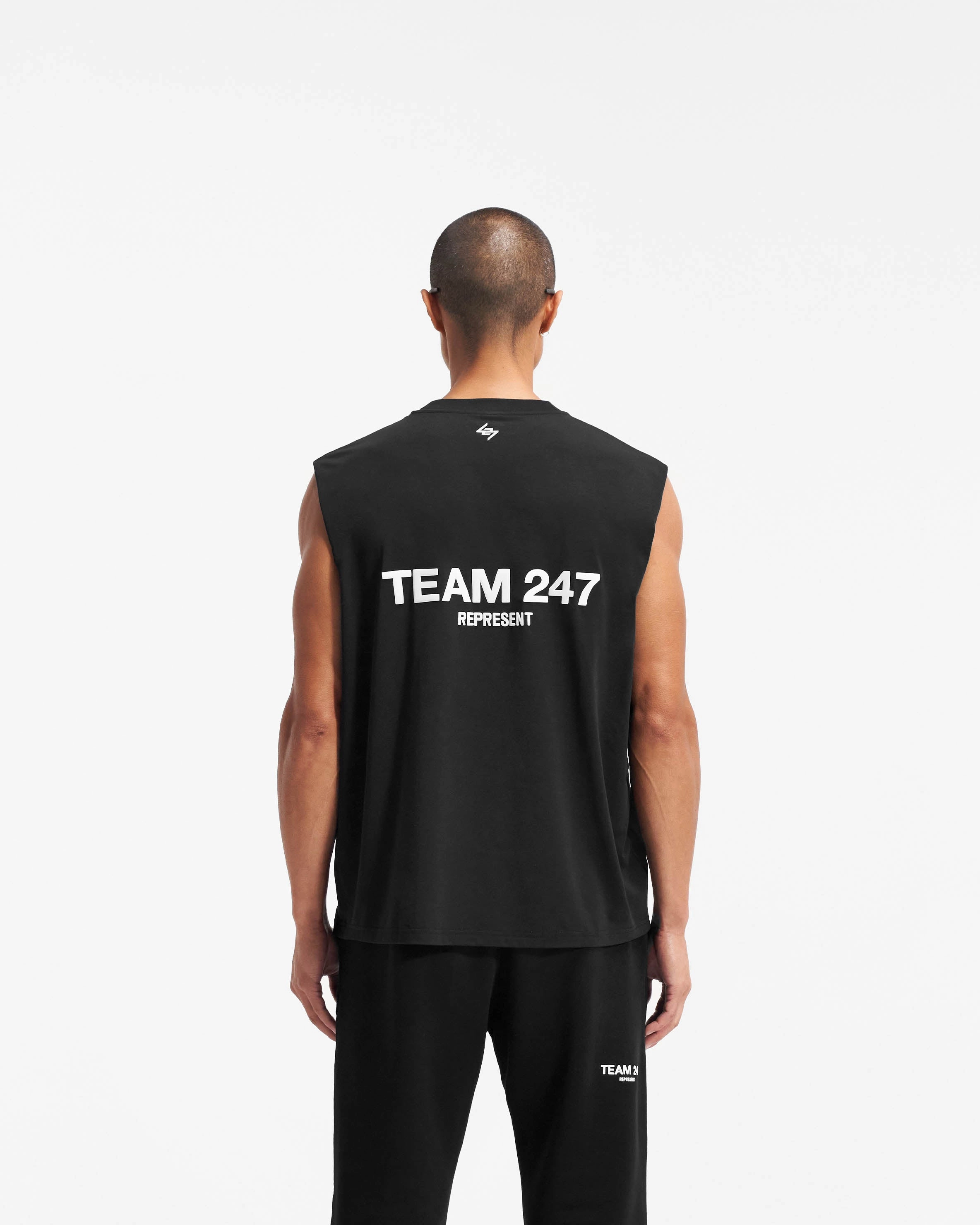 Smart Design Comfy Base Team 247 Oversized Tank - Black