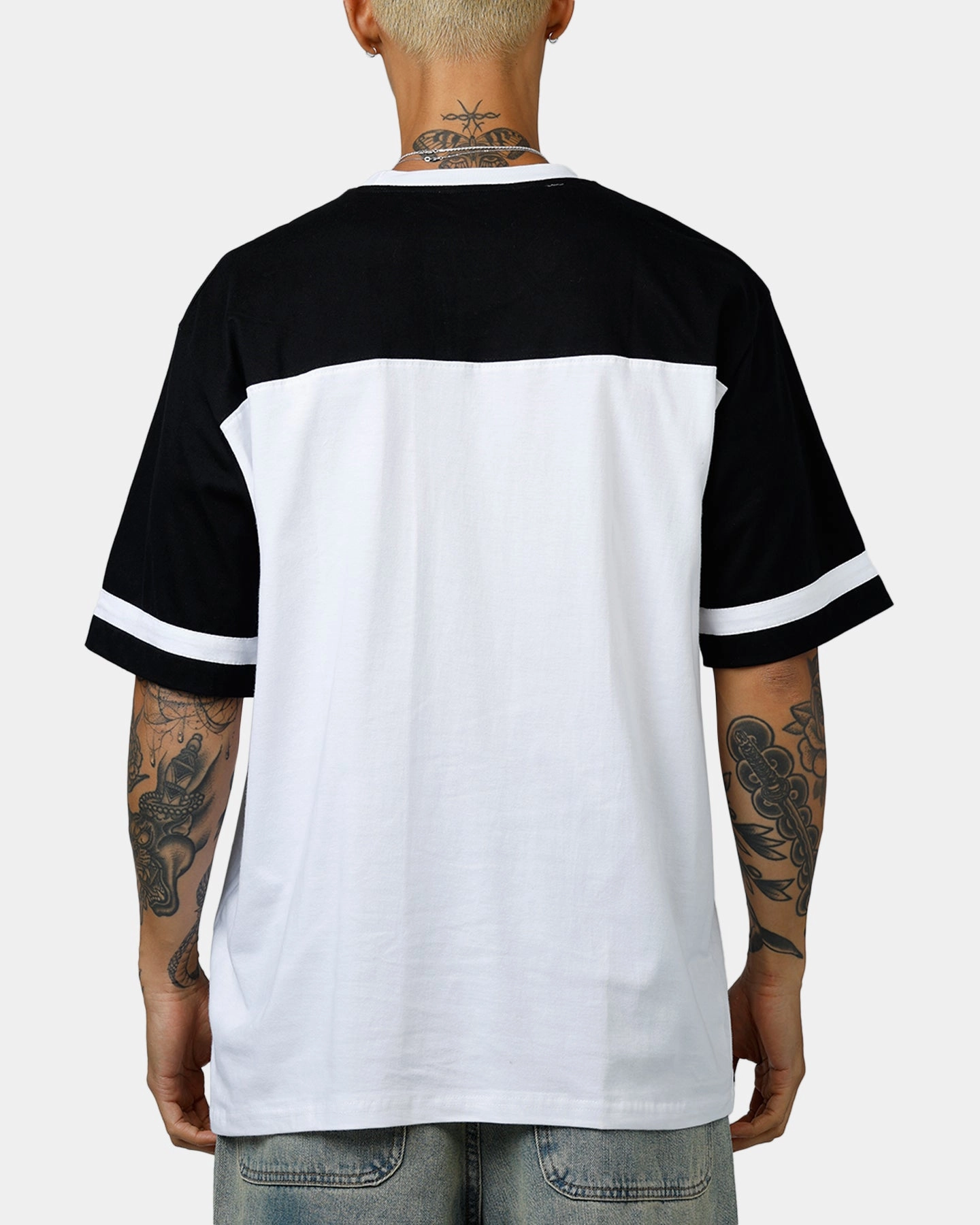 DoubleLayeredCollar Carre Star Shooter Panelled T-Shirt Black/White