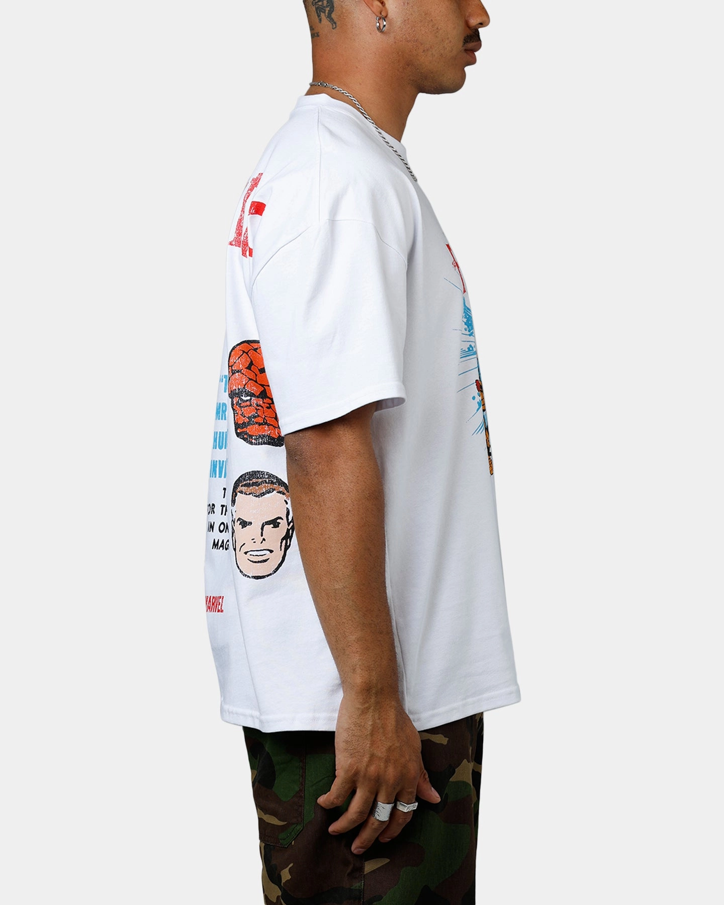 American Thrift Marvel Fantastic Four Group Vintage T-Shirt White V Neck Design Fashionable Style