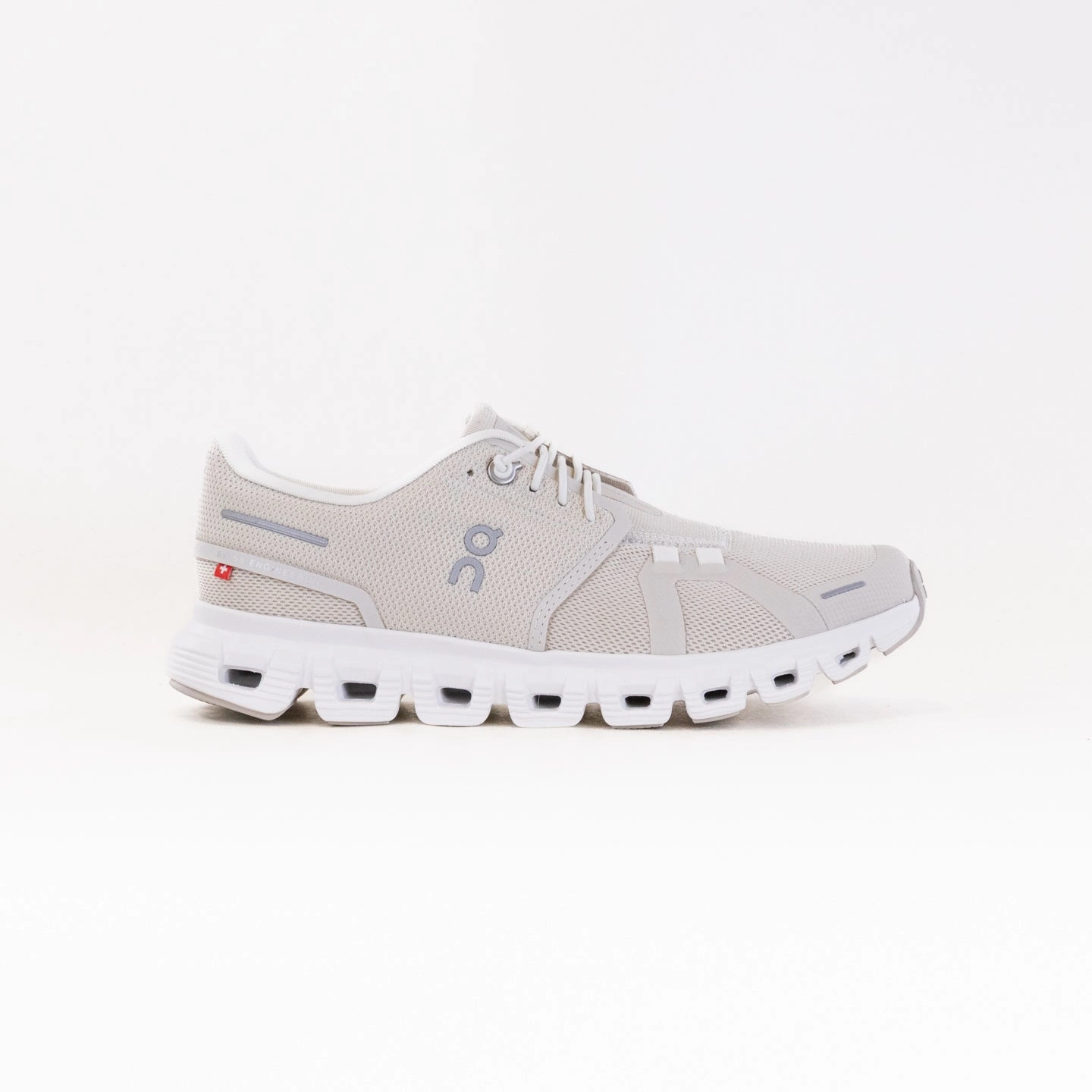 geometric - pattern shoes On Cloud 6 (Women's) - Pearl/White