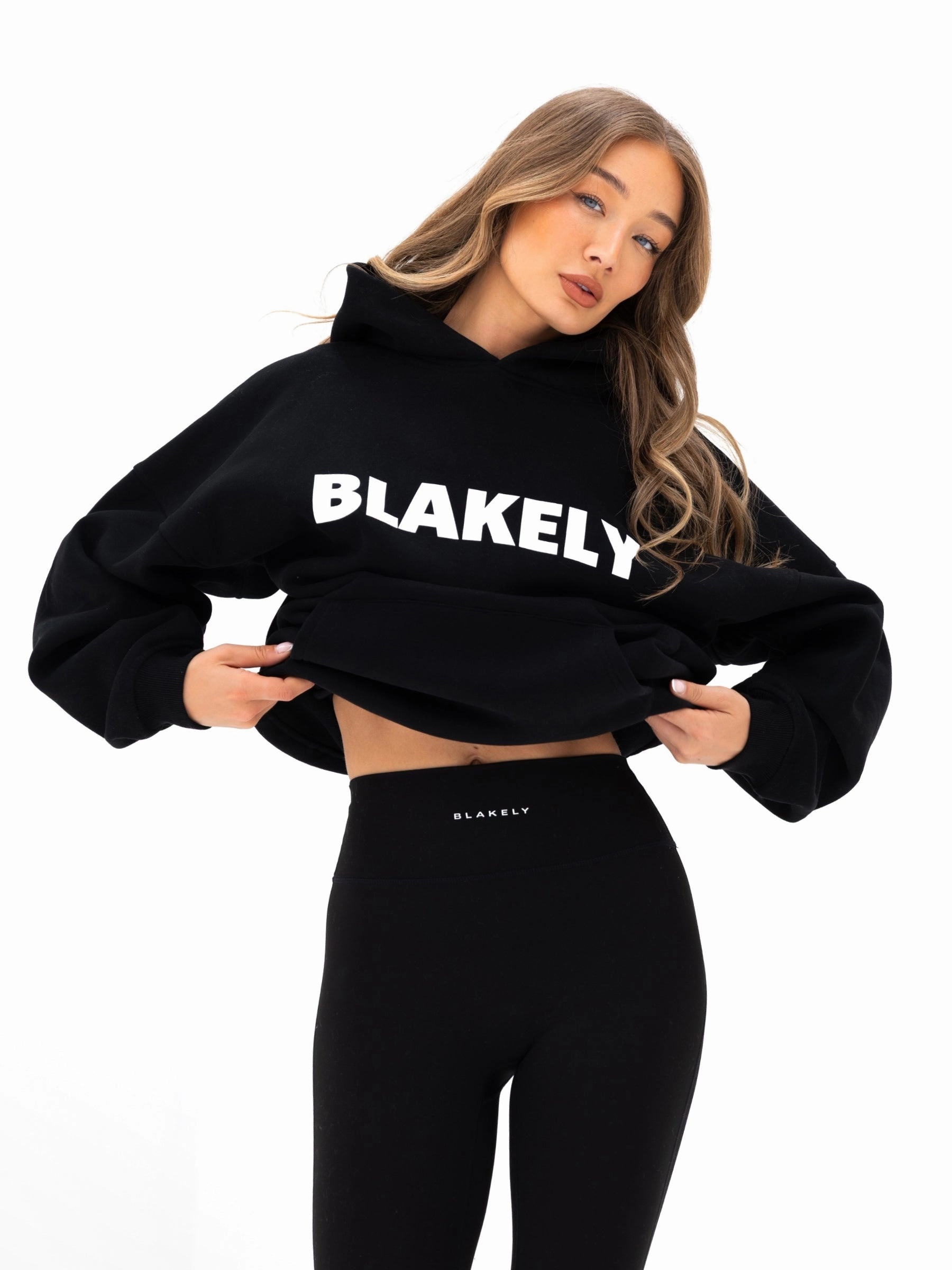 Studio Oversized Hoodie - Black Casual Flex Wear Retro Vibe