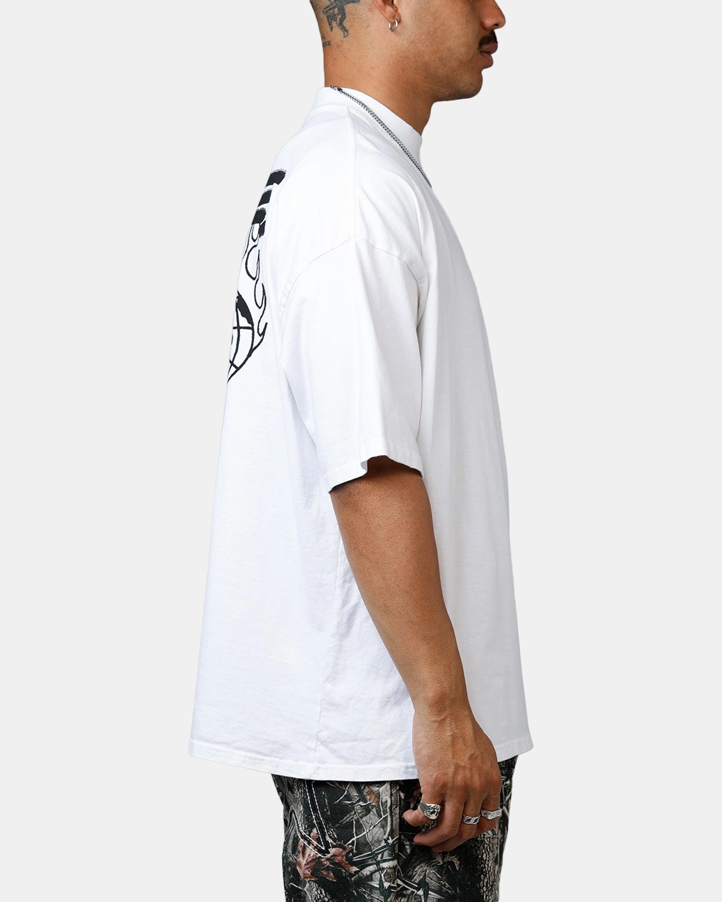 RollUpSleeves Carre Passport T-Shirt White
