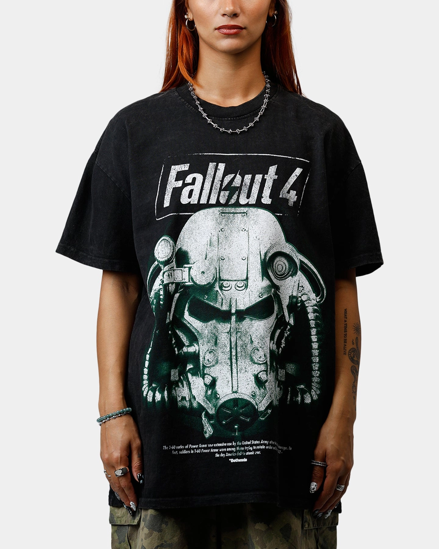 RibbedNeckline 73 Studio X Fallout '15 Fallout 4 Vintage T-Shirt Off Black