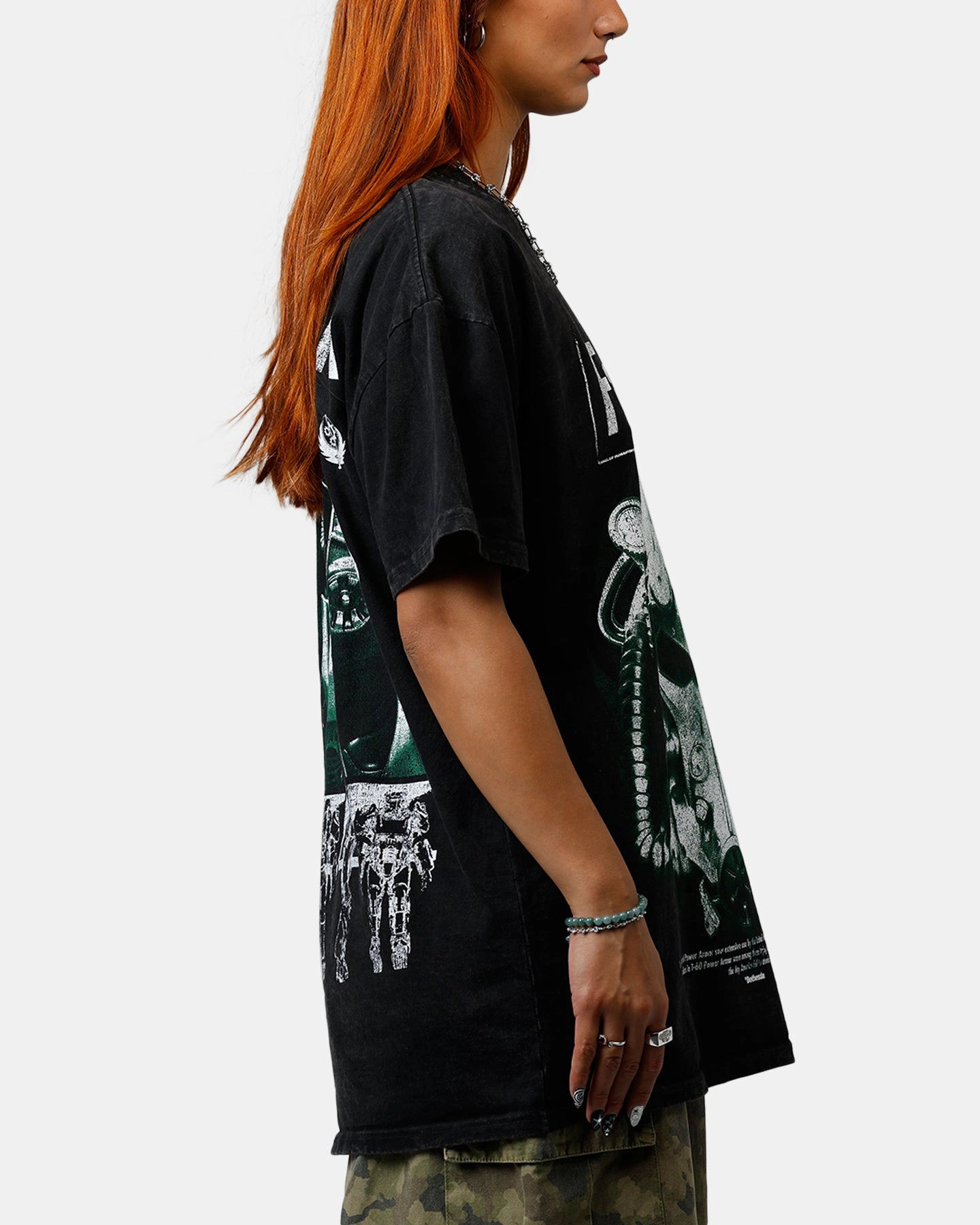 73 Studio X Fallout '15 Fallout 4 Vintage T-Shirt Off Black SeamlessDesign