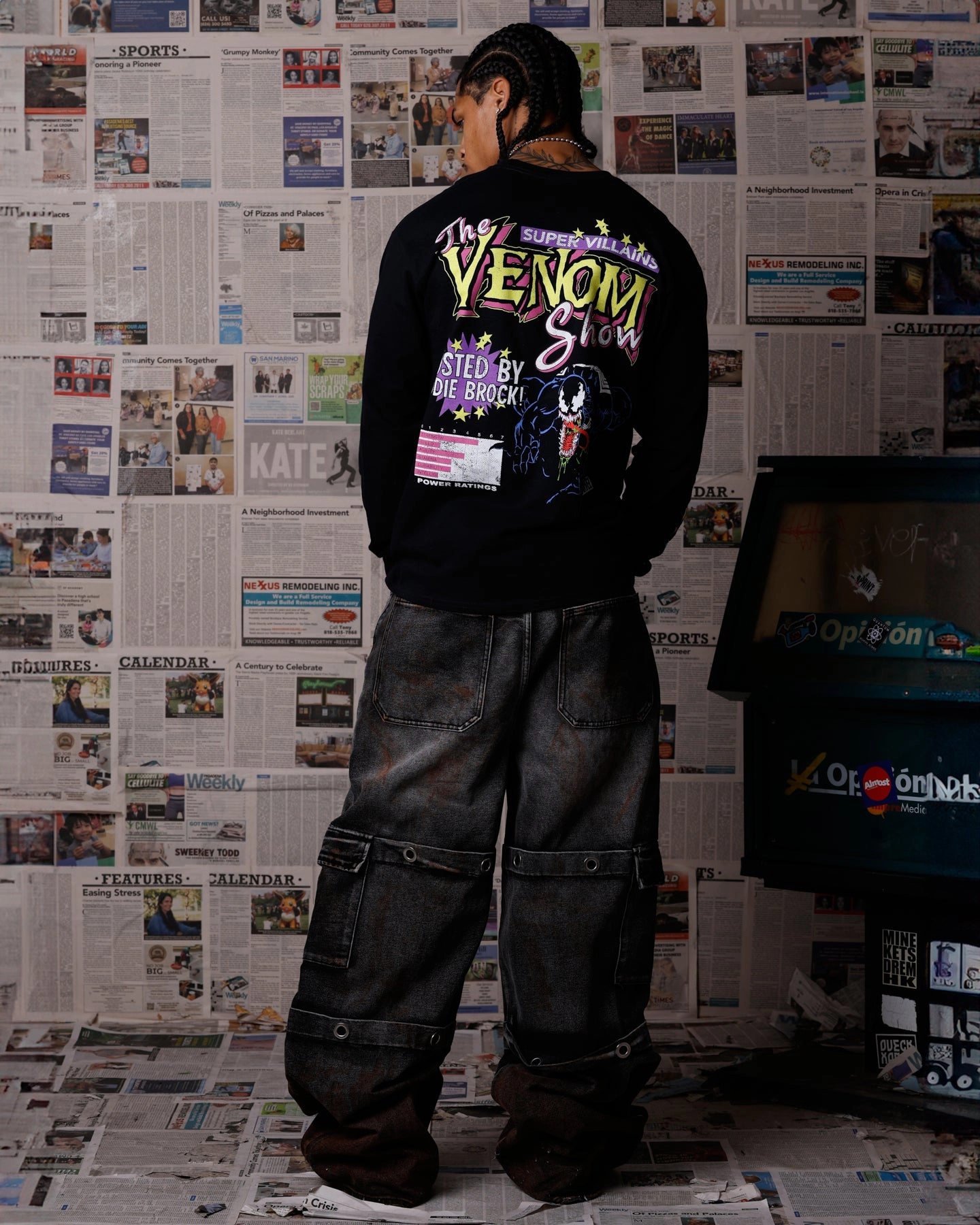 Goat Crew Marvel Venom Eddie Brock Long Sleeve T-Shirt Black Curved Hemline NonRestrictiveSilhouette