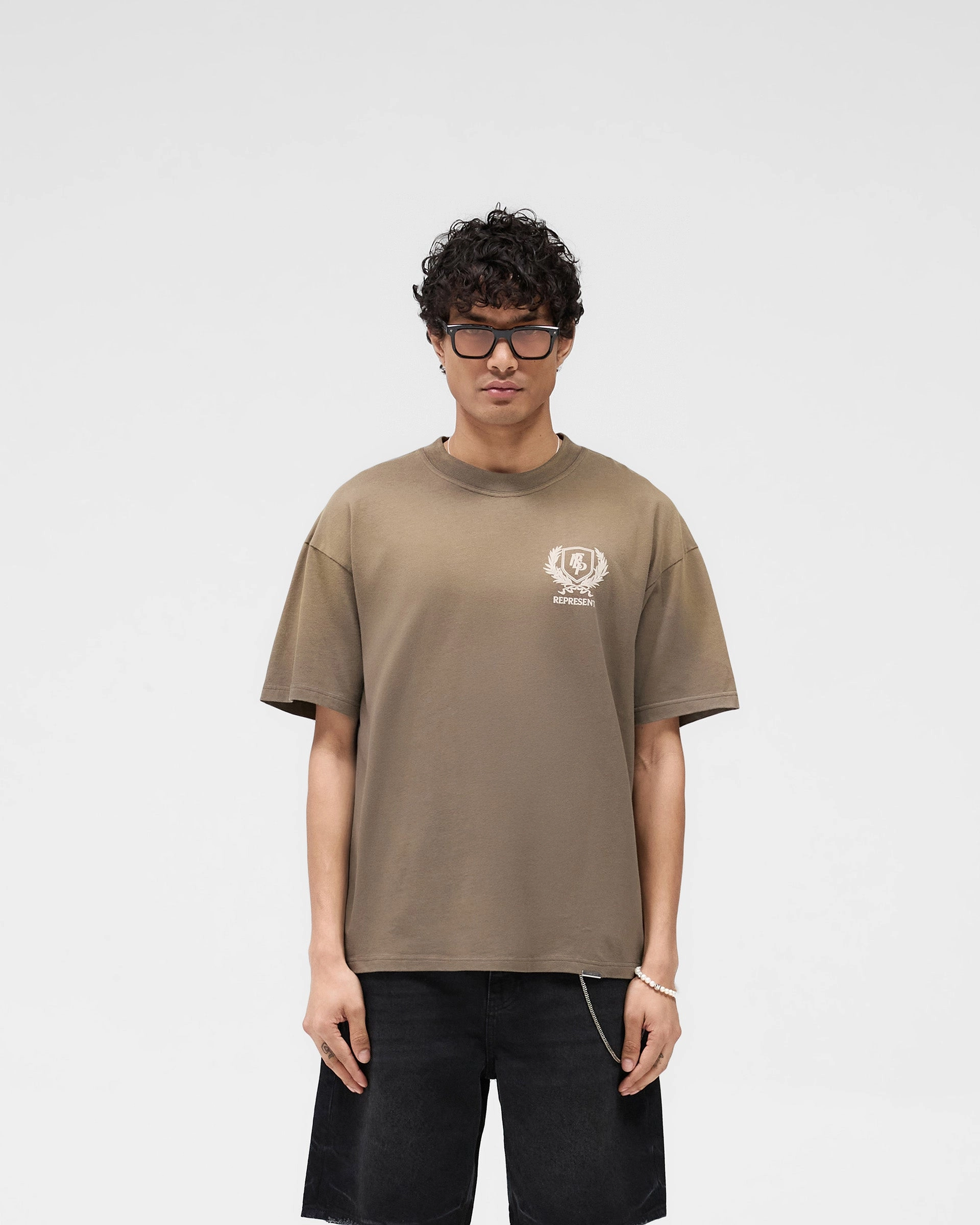 Casual Style Wear VintageWashEffect Crest T-Shirt - Dark Taupe