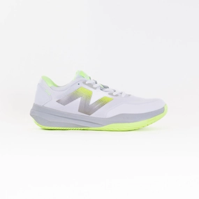 New Balance Tennis-Hard Court (Women's) - White Green running in dry conditions