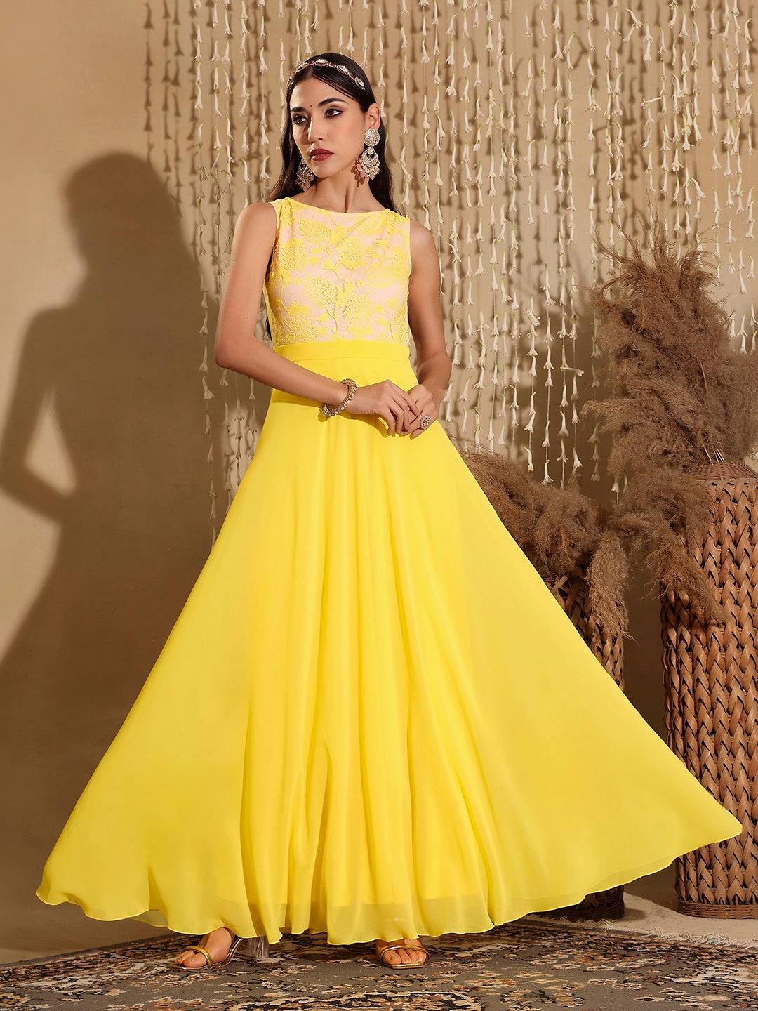 Women's Light Yellow Round Neck Sleeveless Georgette & Lace Floral Fit & Flare Maxi Dress WaterRepellentCoating Sophisticated Style