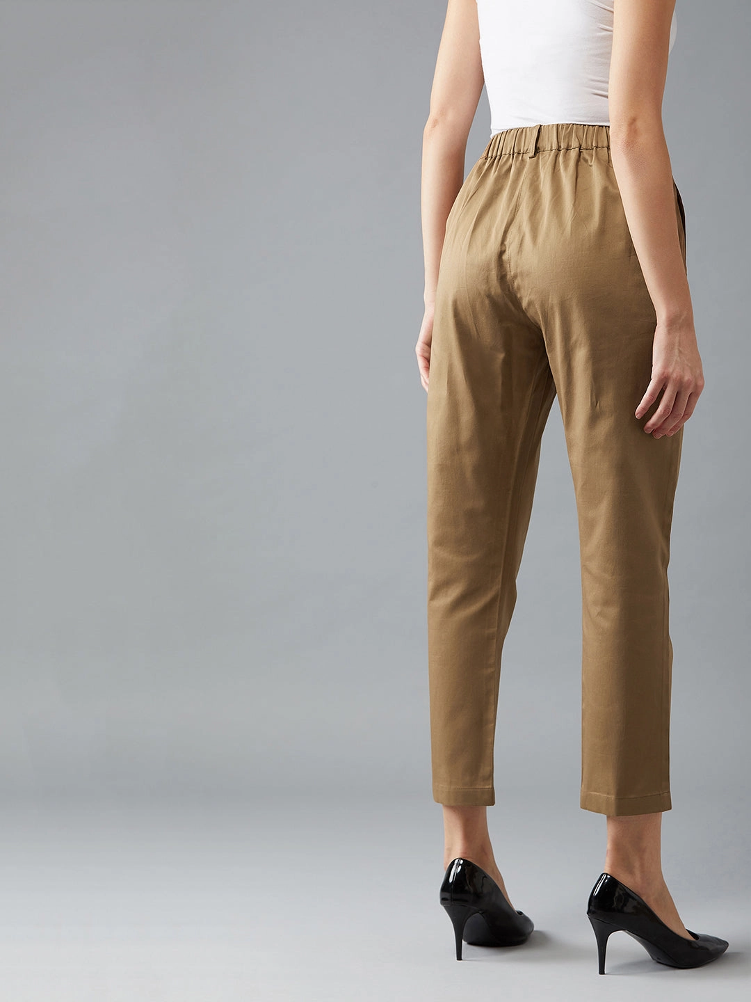 Women's Olive Green Solid Pleated Regular Length Pant Flexible Performance Wear