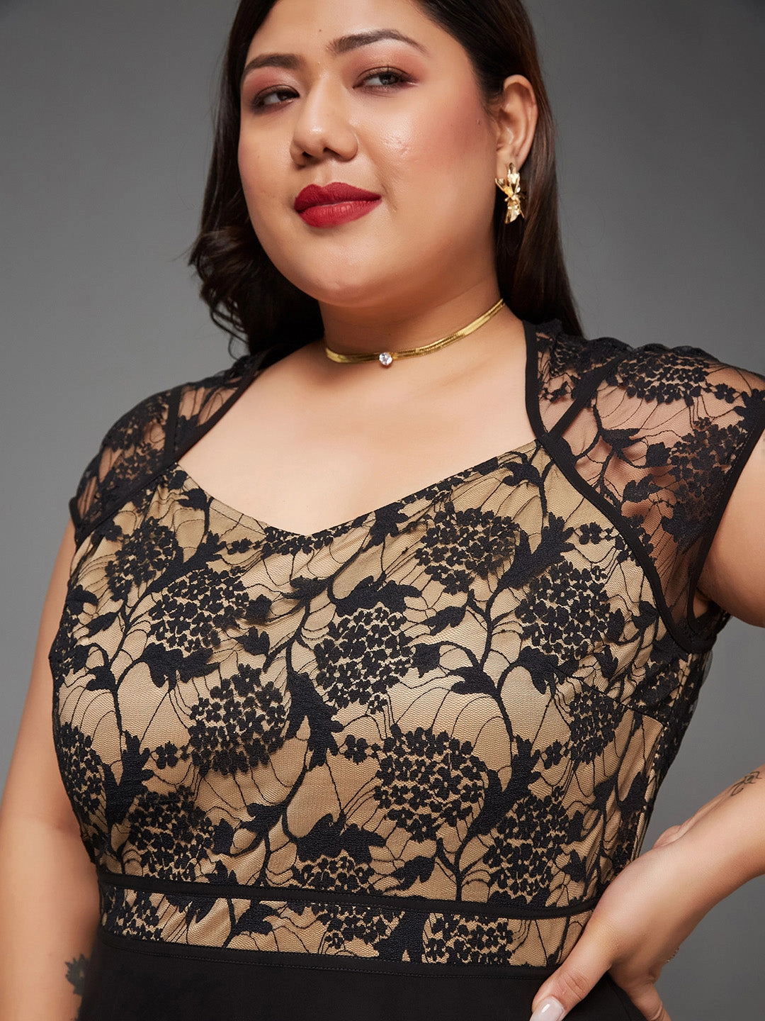 Body Bliss Black Floral Lace Overlaid Fit & Flare Maxi Dress Fine Texture