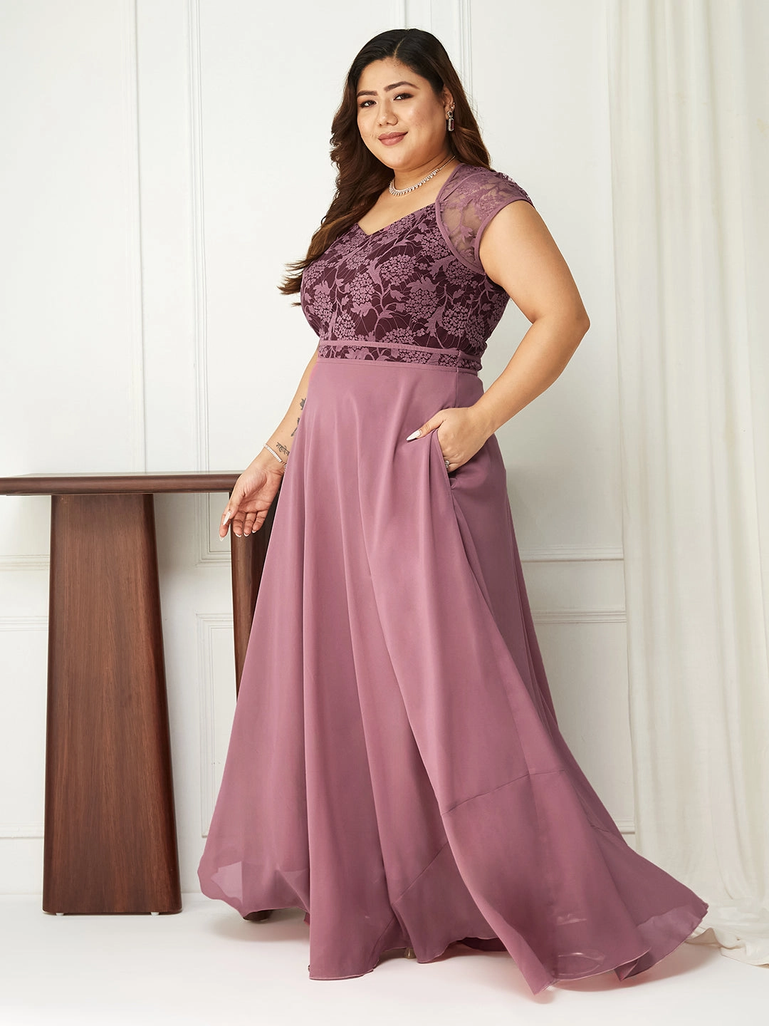 Luxury-Fabric Body Bliss Lavender & Wine Floral Lace Fit & Flare Maxi Dress