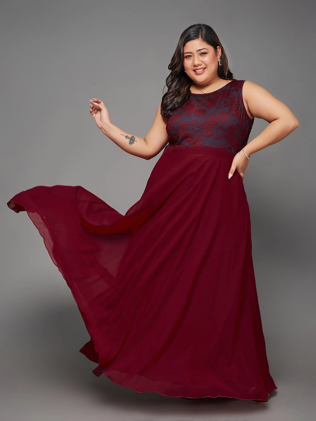 Body Bliss Maroon & Teal Lace Overlaid Maxi Dress Skin-friendly Smart Layering