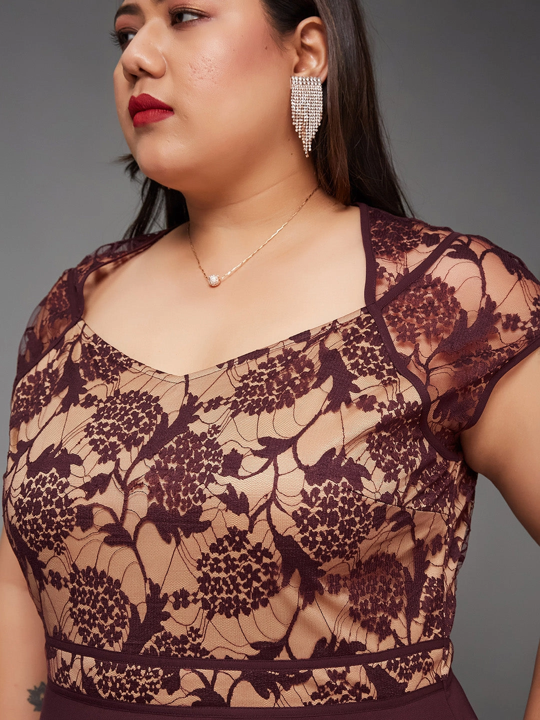 Stream Cut Body Bliss Wine & Beige Floral Lace Overlaid Fit & Flare Paneled Maxi Dress