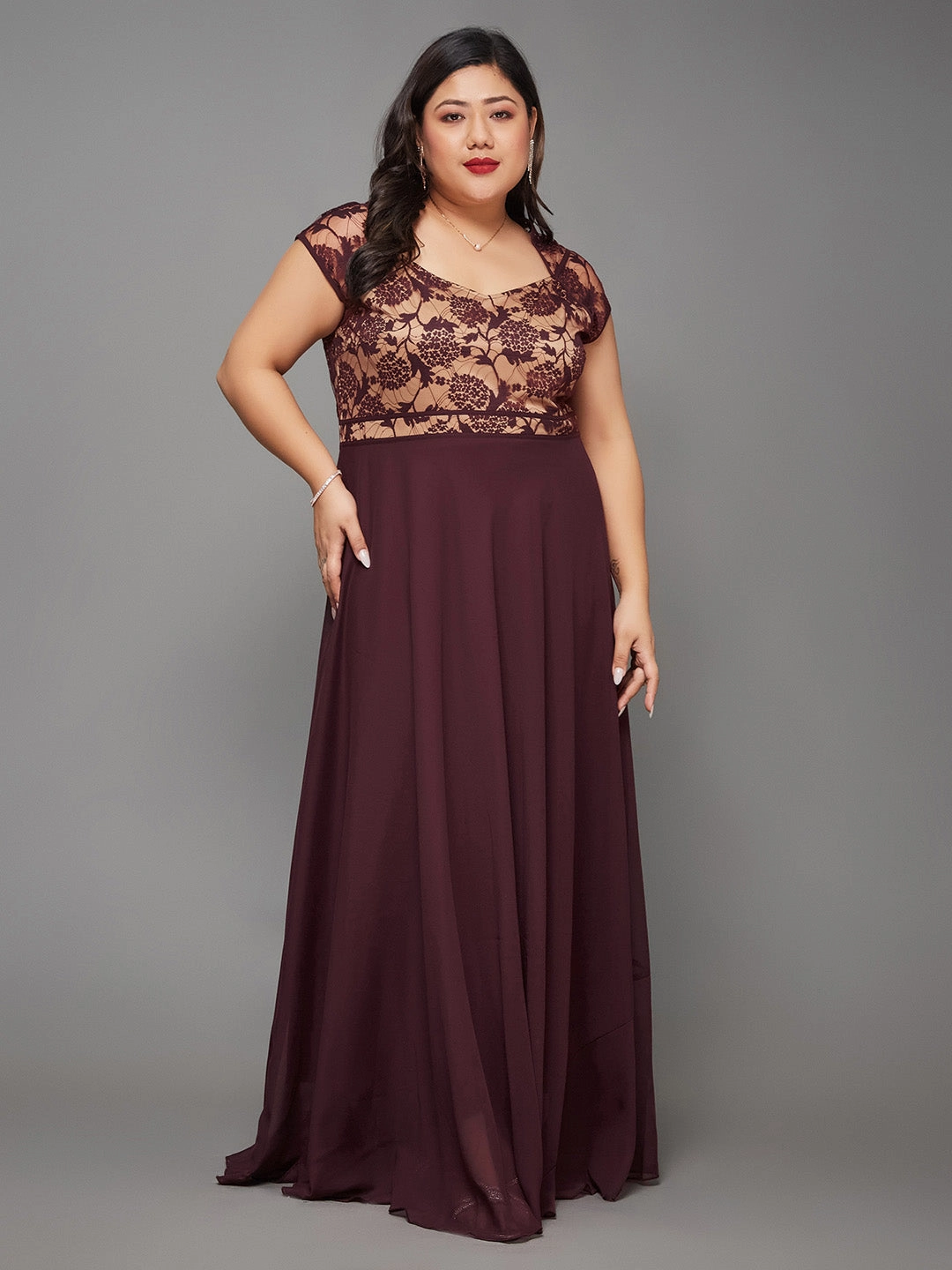 Body Bliss Wine & Beige Floral Lace Overlaid Fit & Flare Paneled Maxi Dress Summer Ease Layered Volume