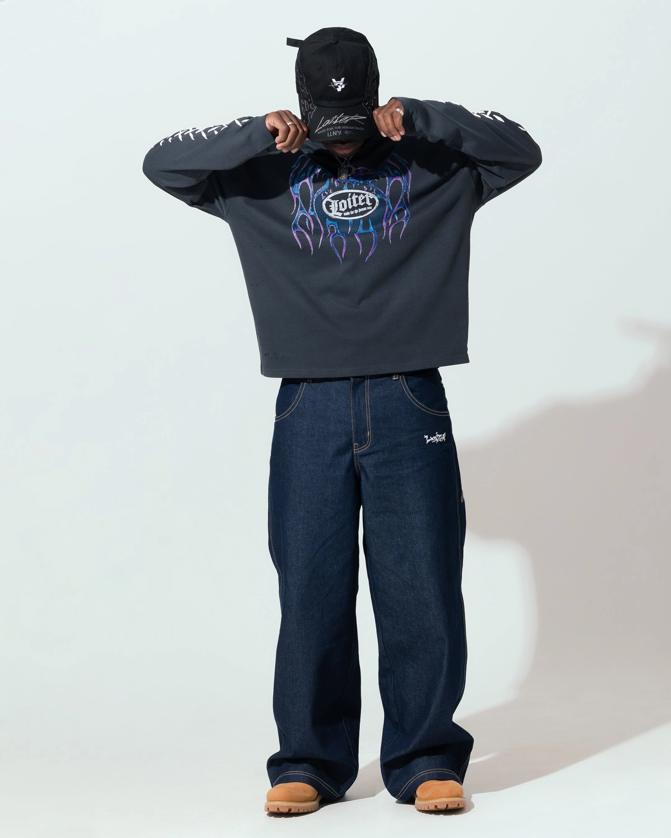 Wrinkle Resistant Treatment Loiter Repressed Box Long Sleeve T-Shirt Charcoal