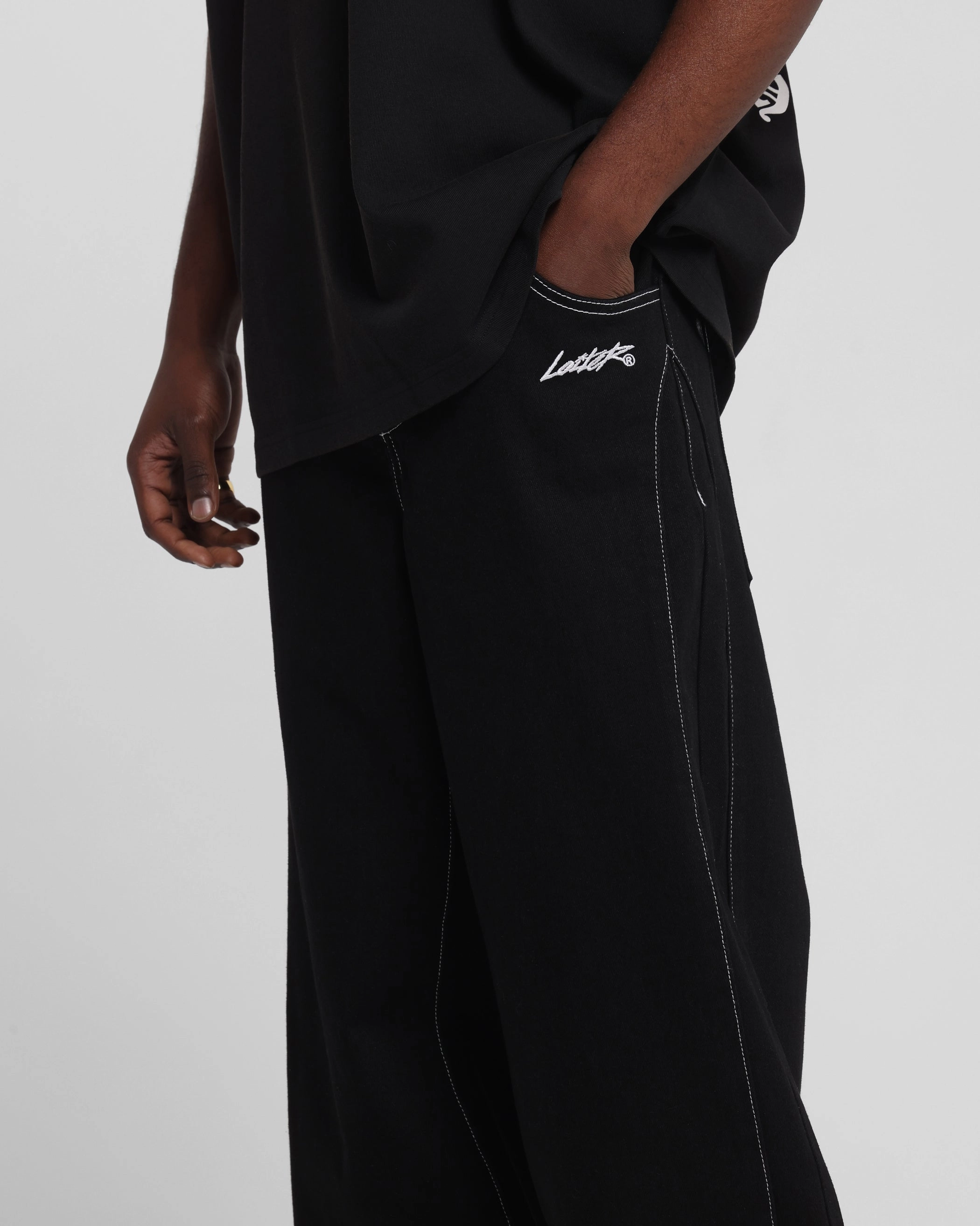 Utility Fit Sport Flex Loiter Shadow Jeans Black