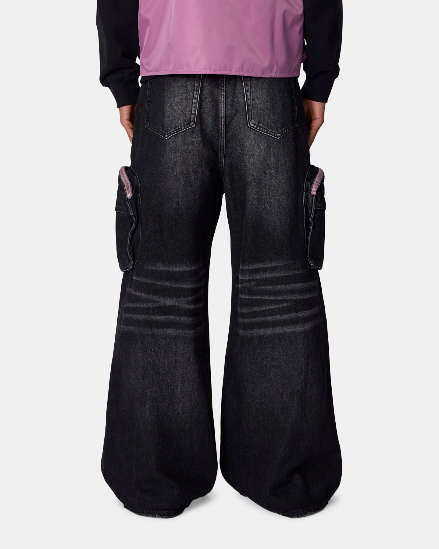 Distressed finish WrinkleFreeFinish MNML C23 Rave Double Cargo Denim Pants Washed Black