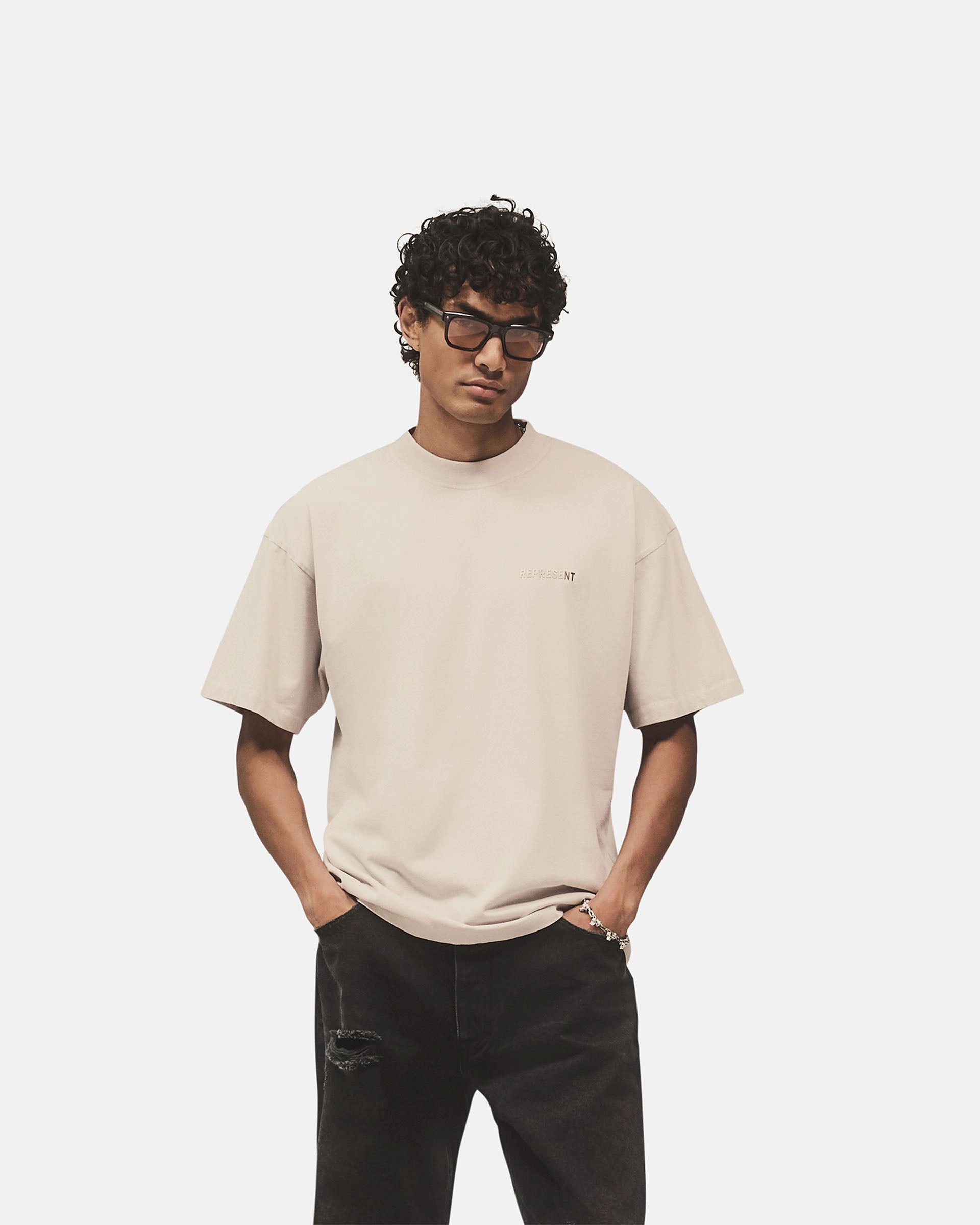 Longline Hemline Metal Block Logo T-Shirt - Concrete