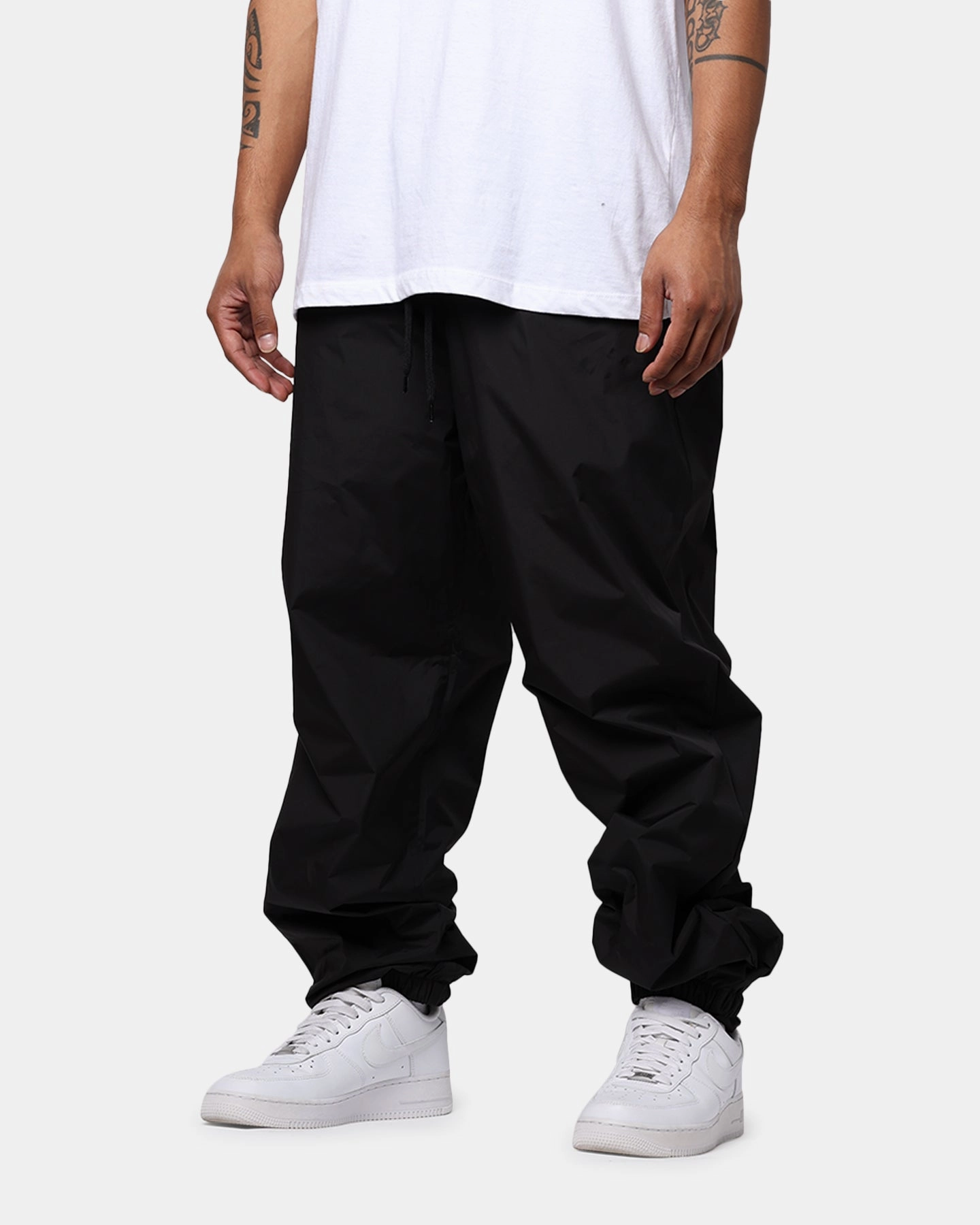 ReinforcedStitching Carr?? Shell Jogger Black