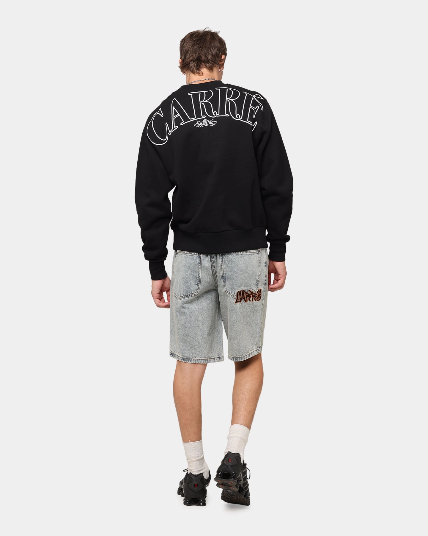 Carre Bloom Crewneck Black AthleisureCompatible Curved Hem