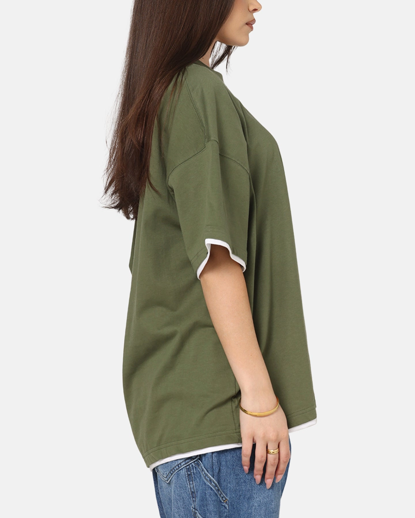 Carre Motion Layered T-Shirt Green/White Flowing Design Cool Weather