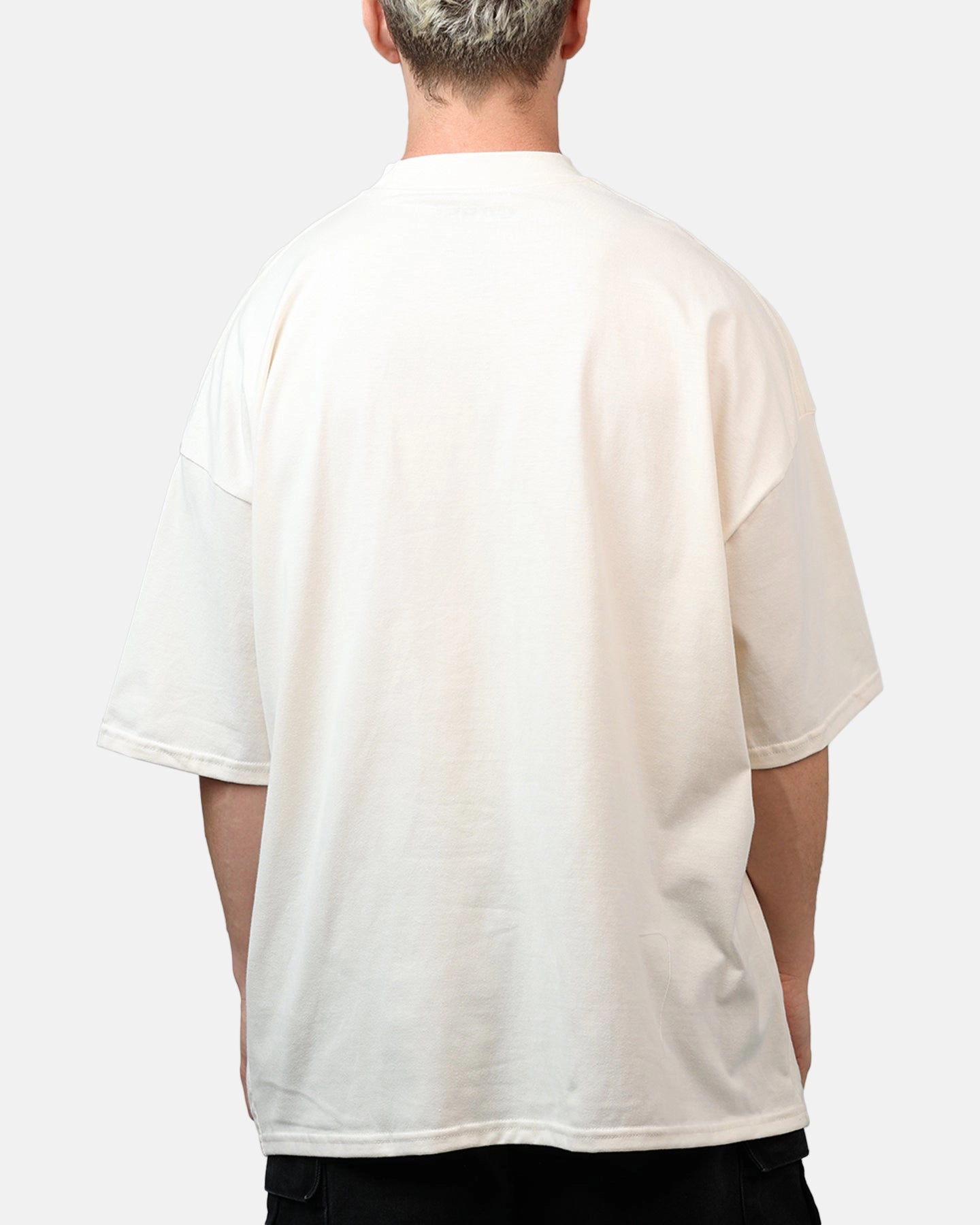 Carre Rosebud Drop T-Shirt Off White LowMaintenanceMaterial Minimalist Silhouette