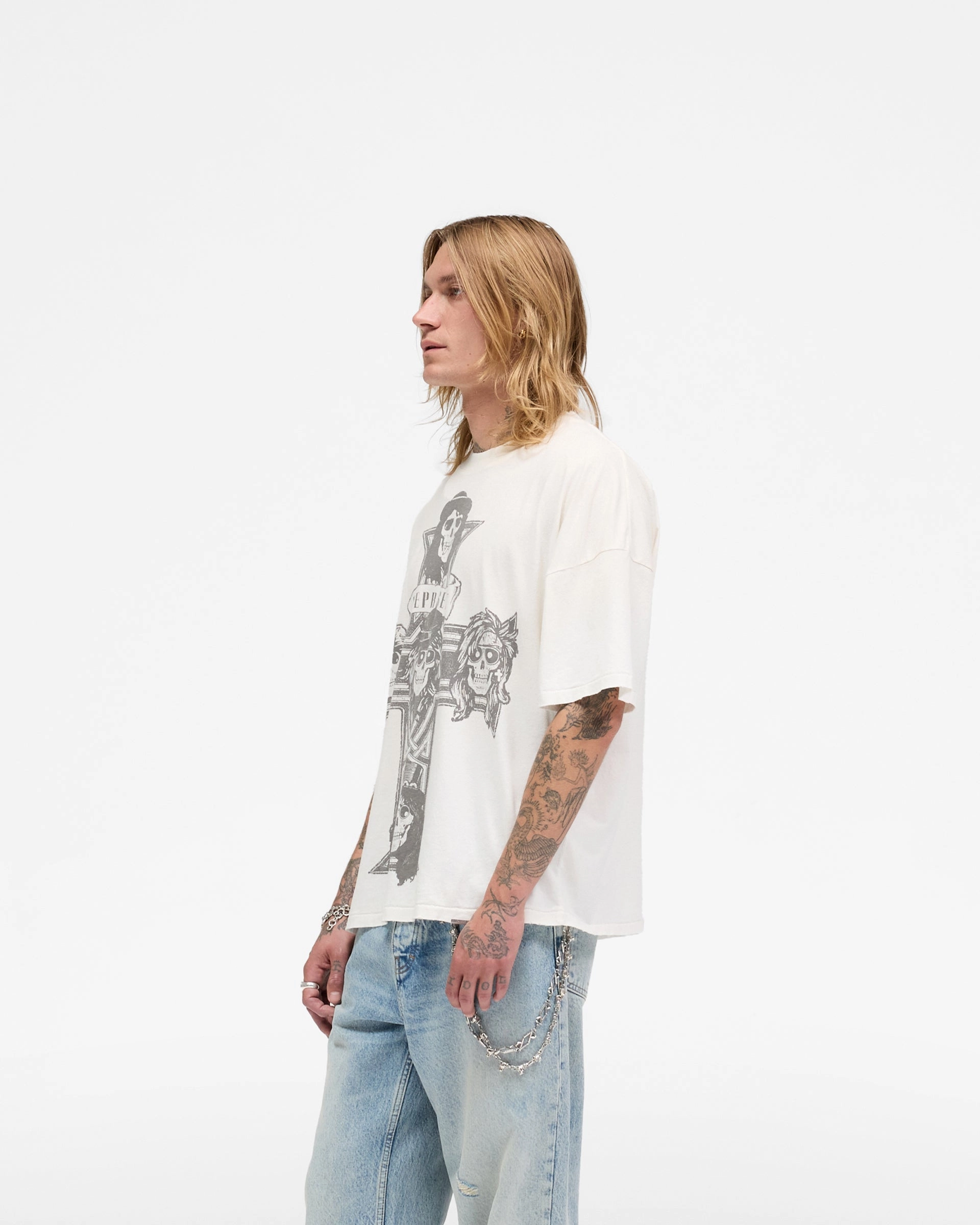 Represent X Guns N' Roses Cross T-Shirt - Washed Ecru Everyday Flex
